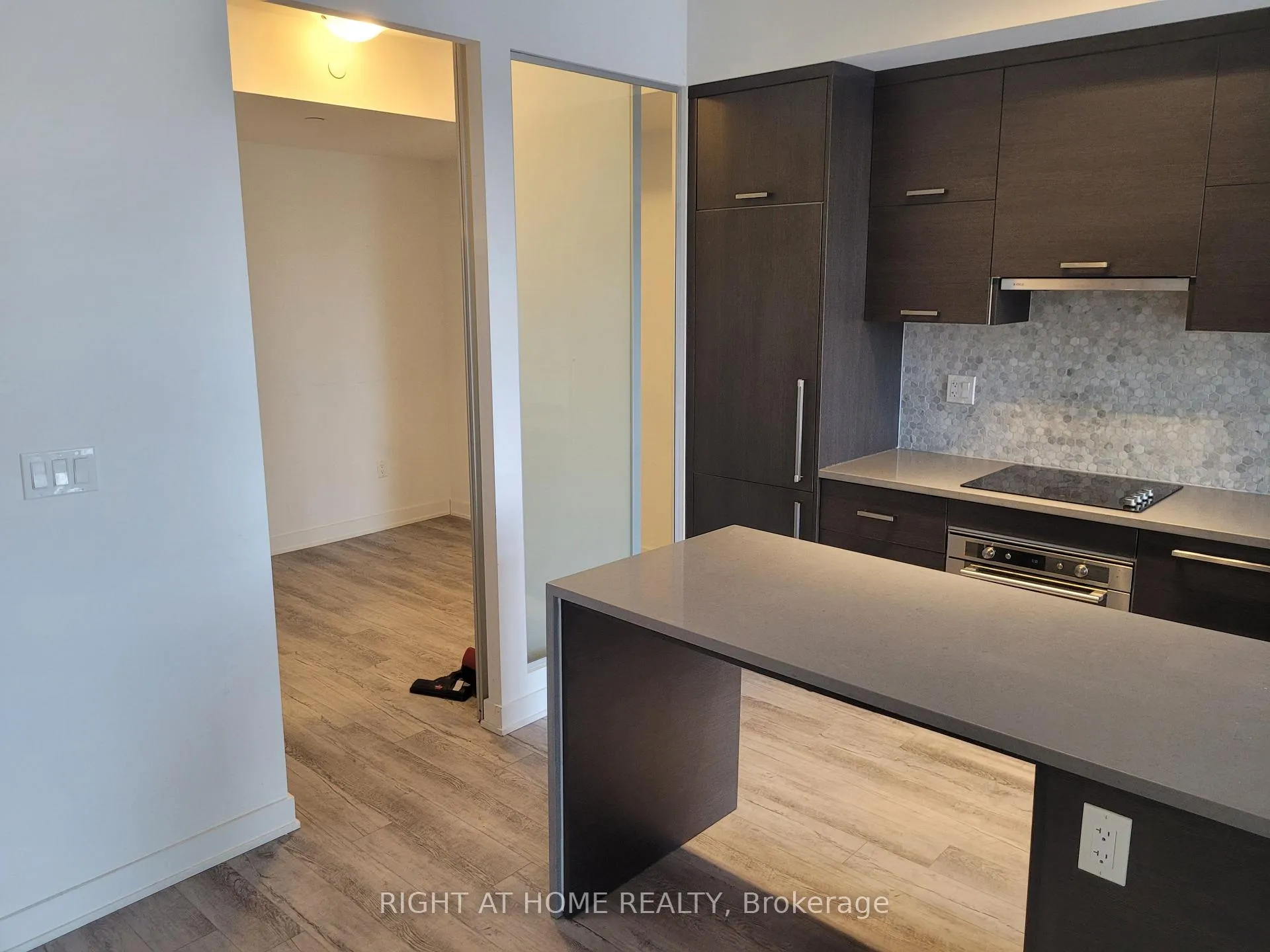 Photo 9 of Unit 712, 106 Dovercourt Road, Toronto, Trinity-Bellwoods — HOMEH