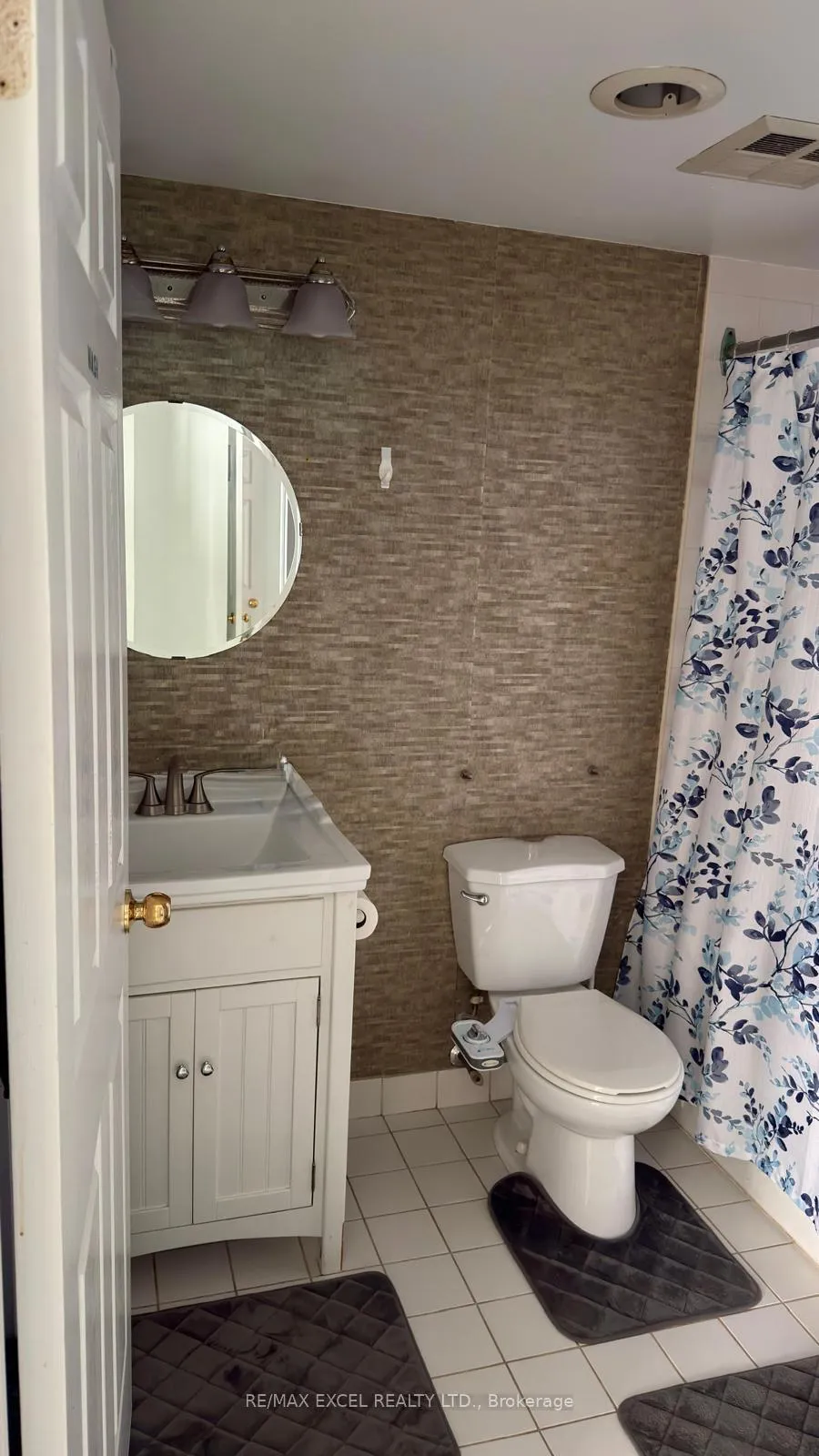 Photo 5 of Unit 708, 6 Humberline Drive, Etobicoke, West Humber-Clairville — HOMEH