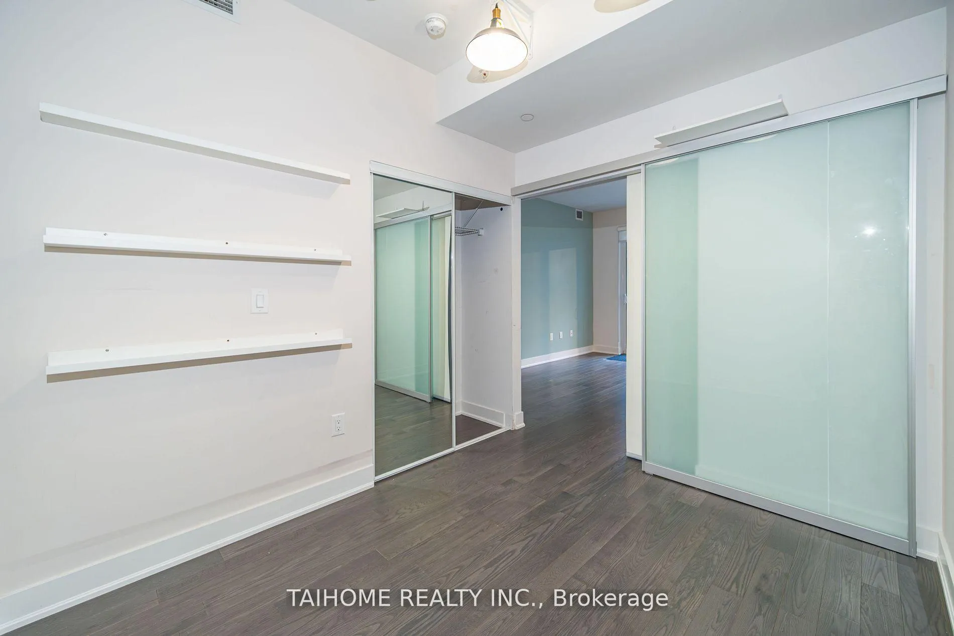 Photo 8 of Unit 307, 955 Bay Street, Toronto, Bay Street Corridor — HOMEH
