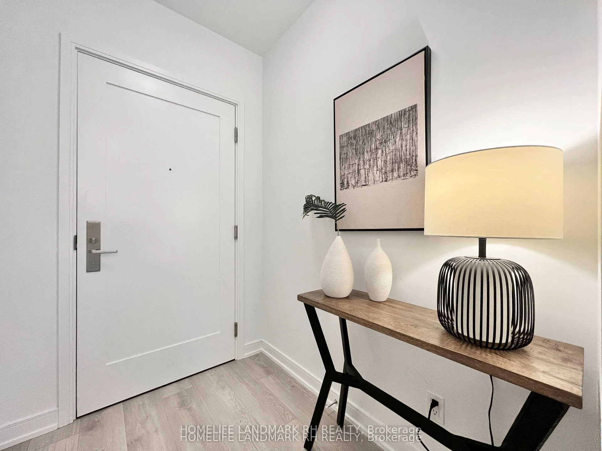 Photo 2 of Unit 610, 3 Gloucester Street, Toronto, Church-Yonge Corridor — HOMEH