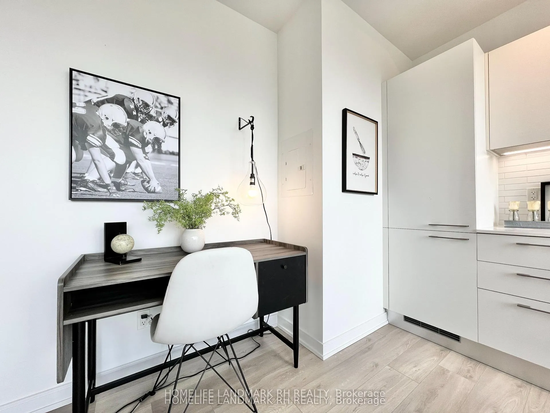 Photo 11 of Unit 610, 3 Gloucester Street, Toronto, Church-Yonge Corridor — HOMEH