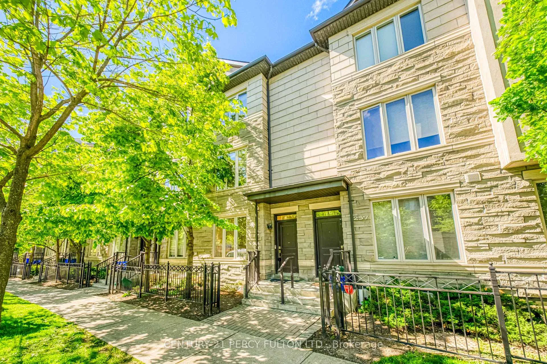 Photo 19 of Unit 21, 259 South Park Road, Markham, Commerce Valley — HOMEH