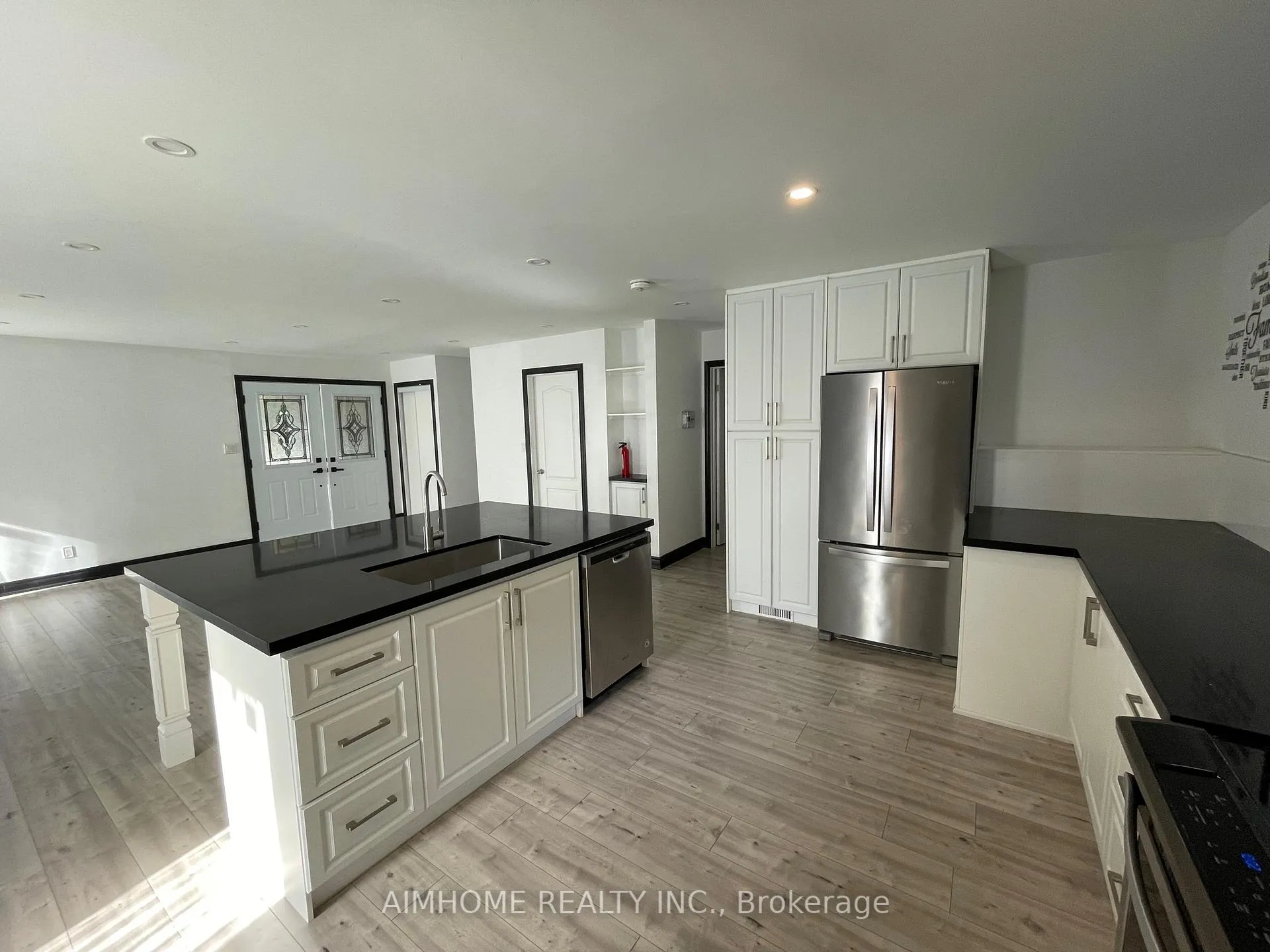 Photo 13 of Unit Upper, 11 Lauralynn Crescent, Scarborough, Agincourt South-Malvern West — HOMEH
