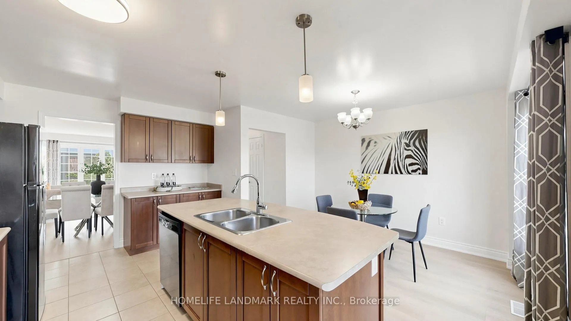 Photo 13 of 17 Hepworth Crescent, Hamilton, Ancaster — HOMEH