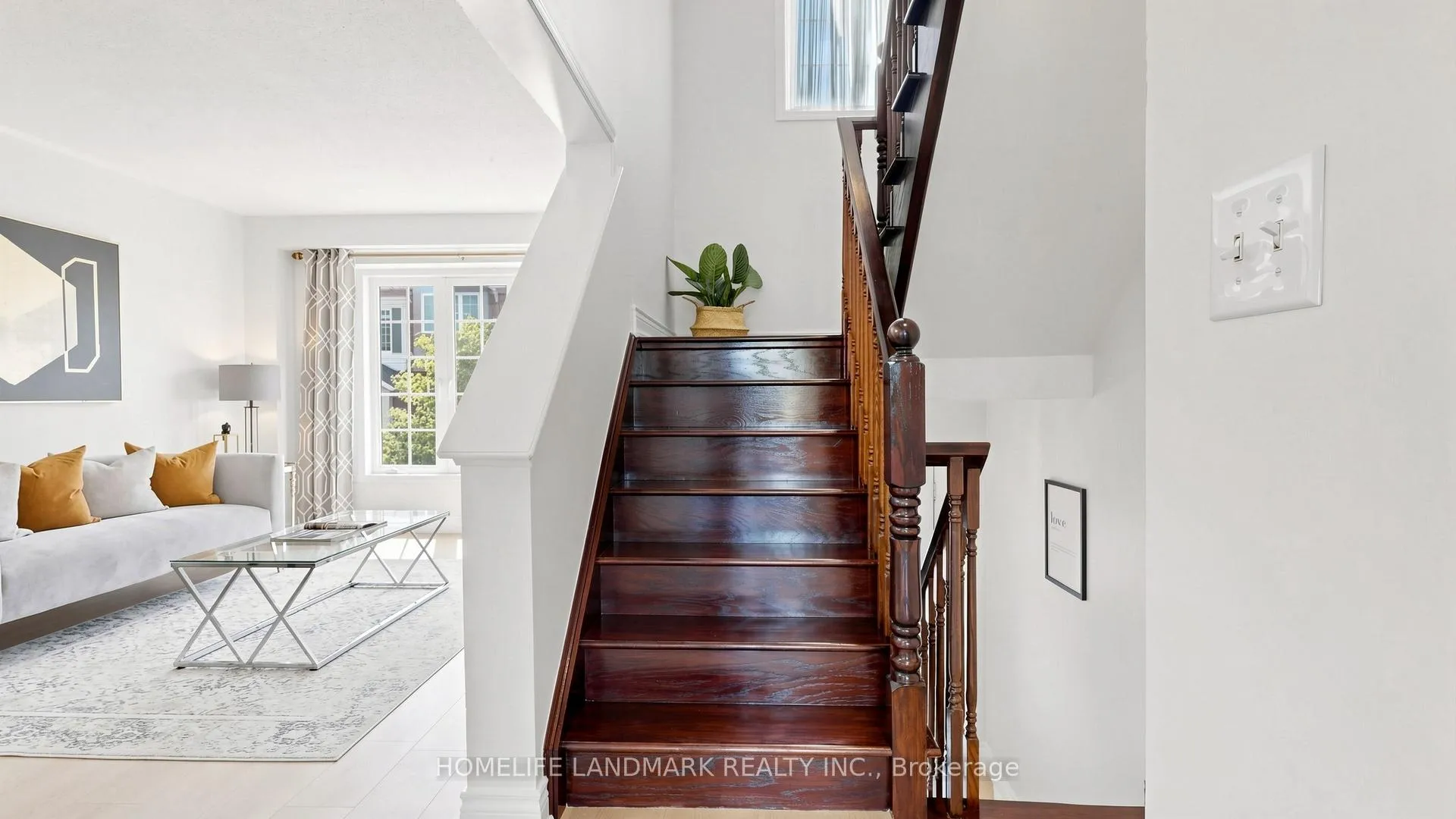 Photo 14 of 17 Hepworth Crescent, Hamilton, Ancaster — HOMEH