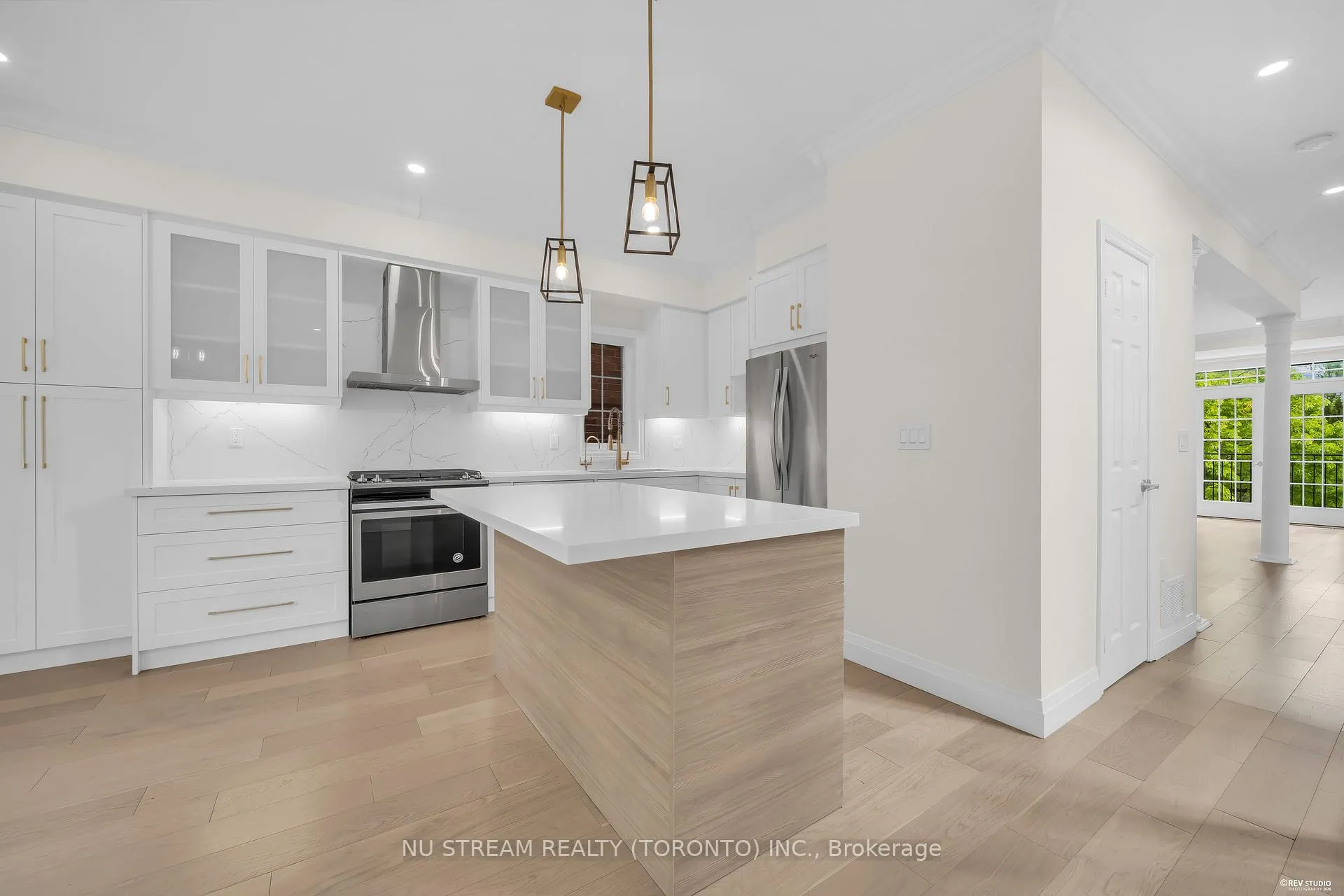 Photo 13 of 36 Crispin Court, Markham, Buttonville — HOMEH
