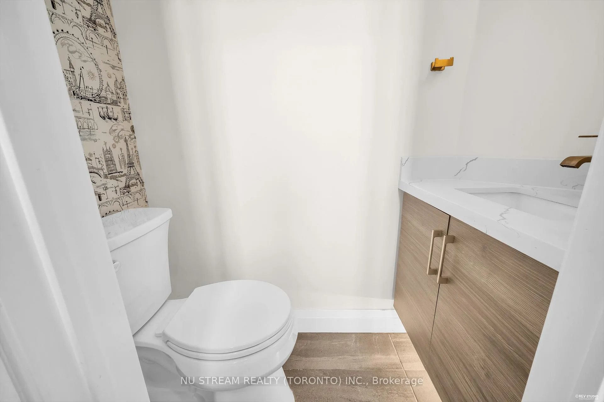 Photo 15 of 36 Crispin Court, Markham, Buttonville — HOMEH