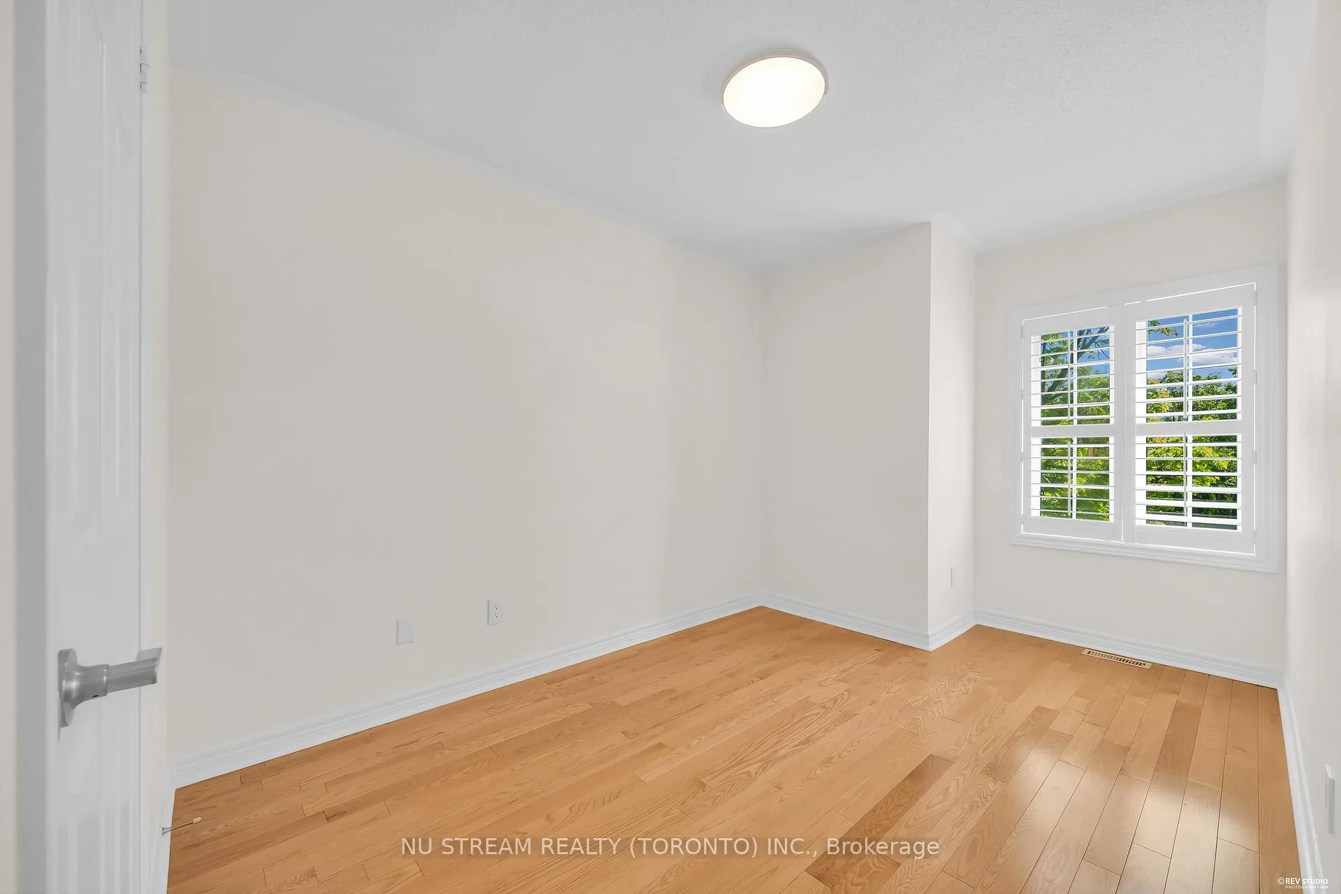 Photo 27 of 36 Crispin Court, Markham, Buttonville — HOMEH