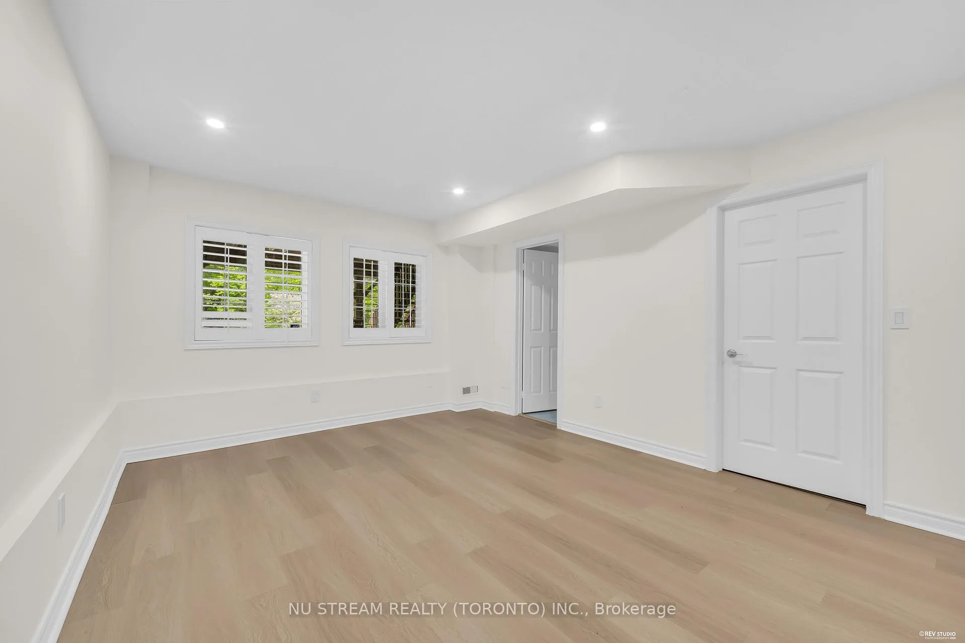 Photo 35 of 36 Crispin Court, Markham, Buttonville — HOMEH