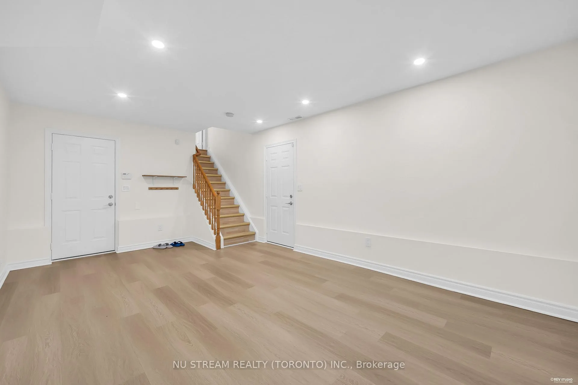 Photo 37 of 36 Crispin Court, Markham, Buttonville — HOMEH