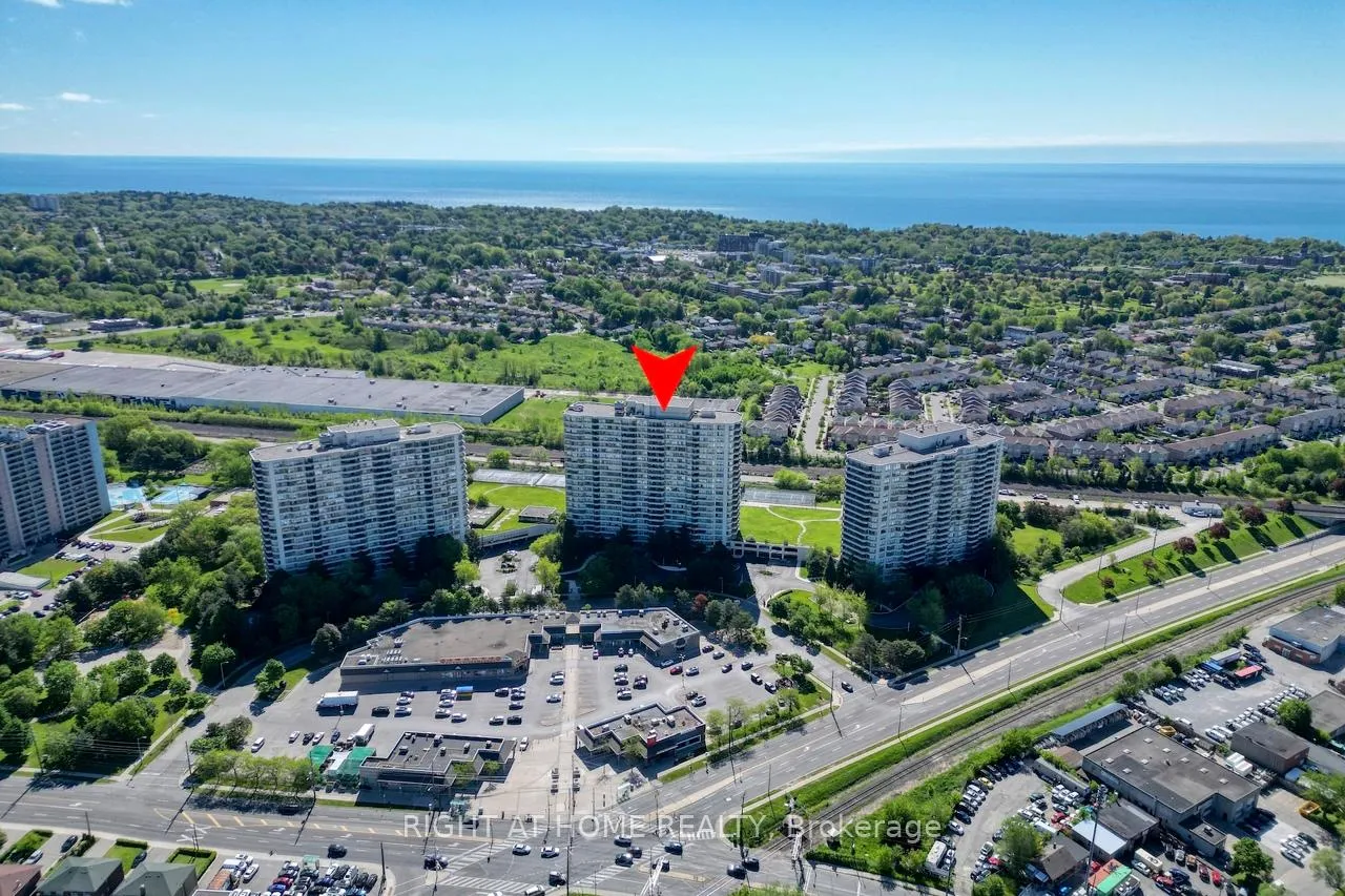 Photo 3 of Unit 2027, 3 Greystone Walk Drive, Scarborough, Kennedy Park — HOMEH