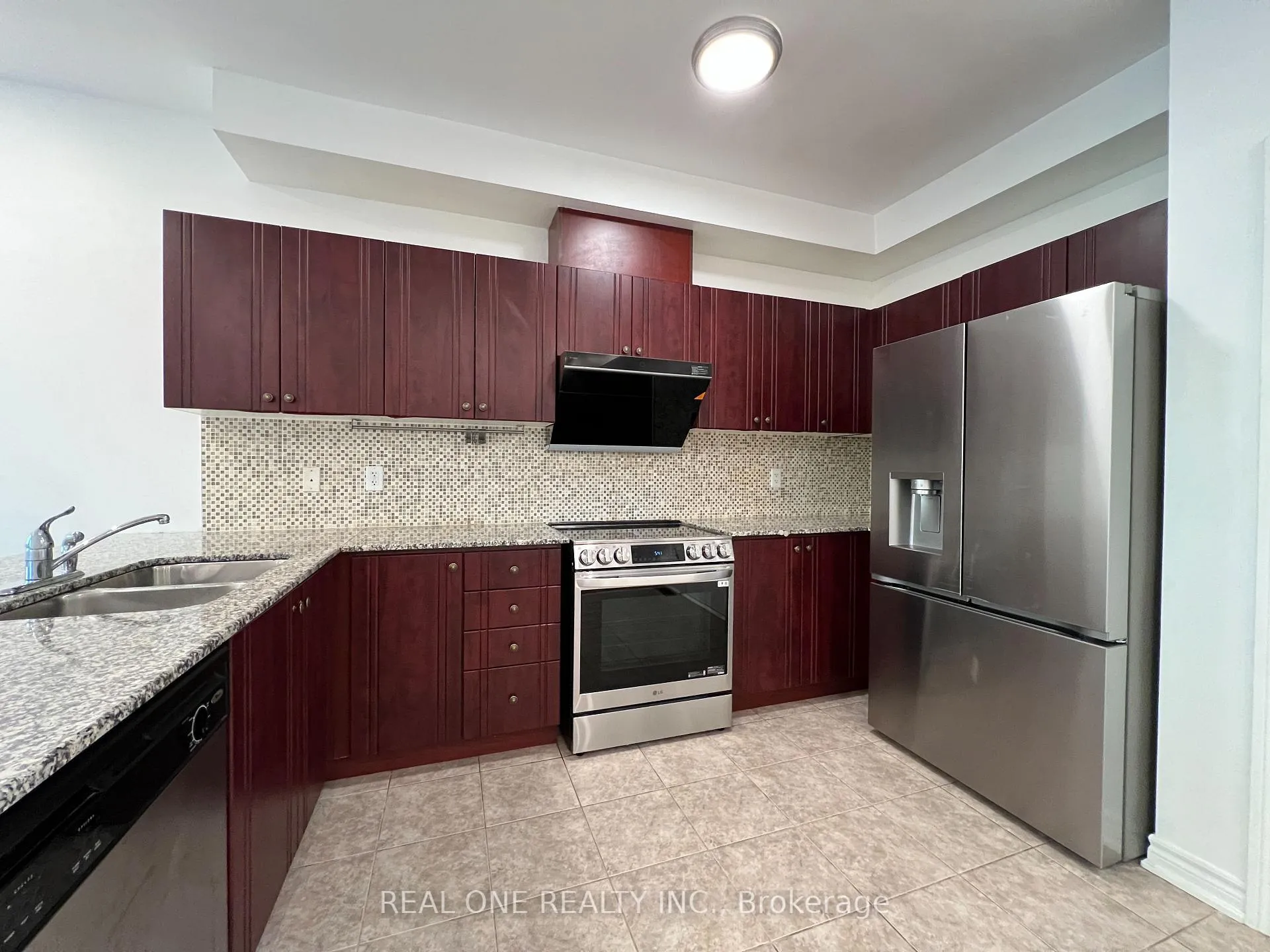Photo 3 of 53 Hammersly Boulevard, Markham, Wismer — HOMEH