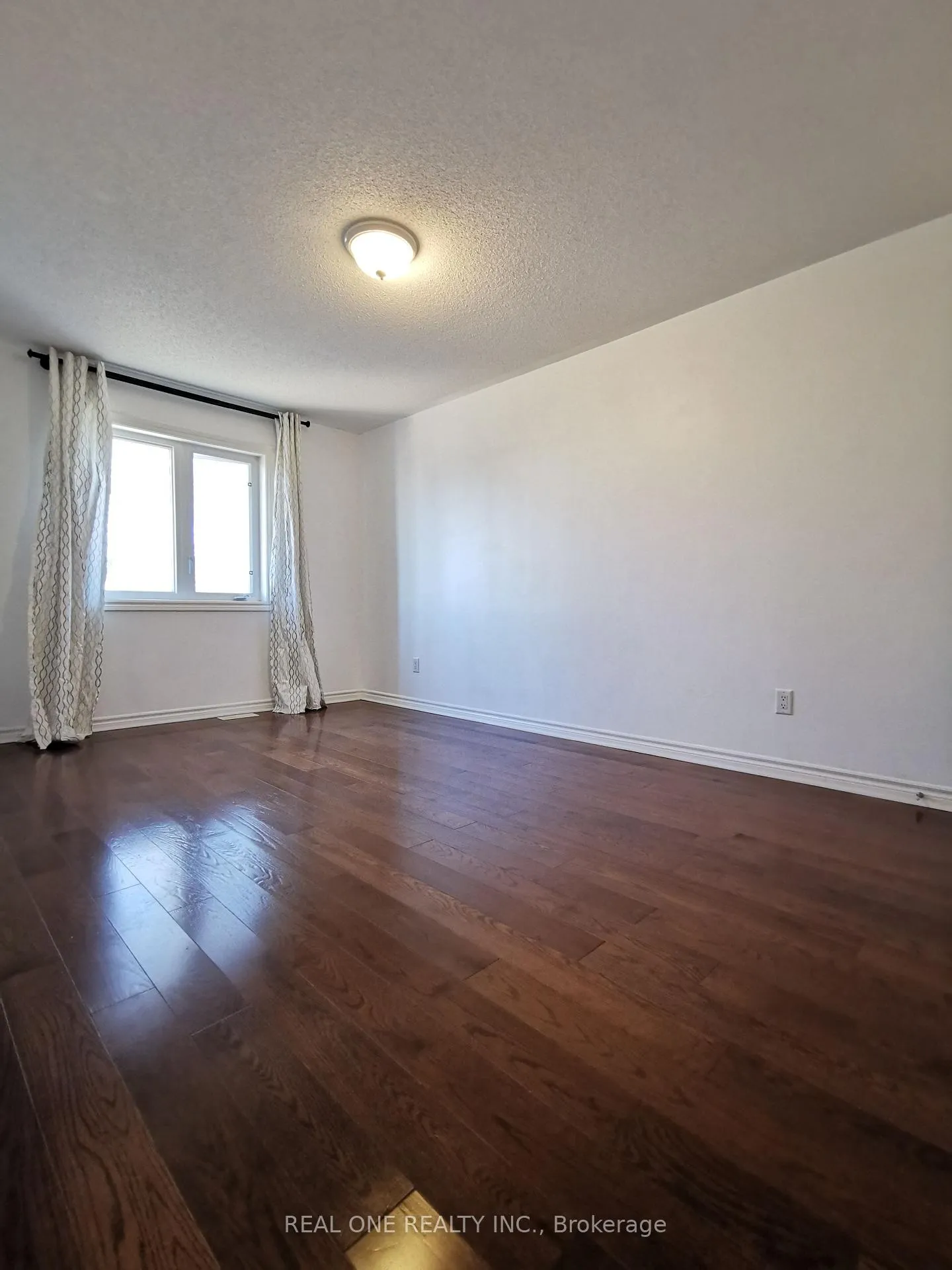 Photo 10 of 53 Hammersly Boulevard, Markham, Wismer — HOMEH