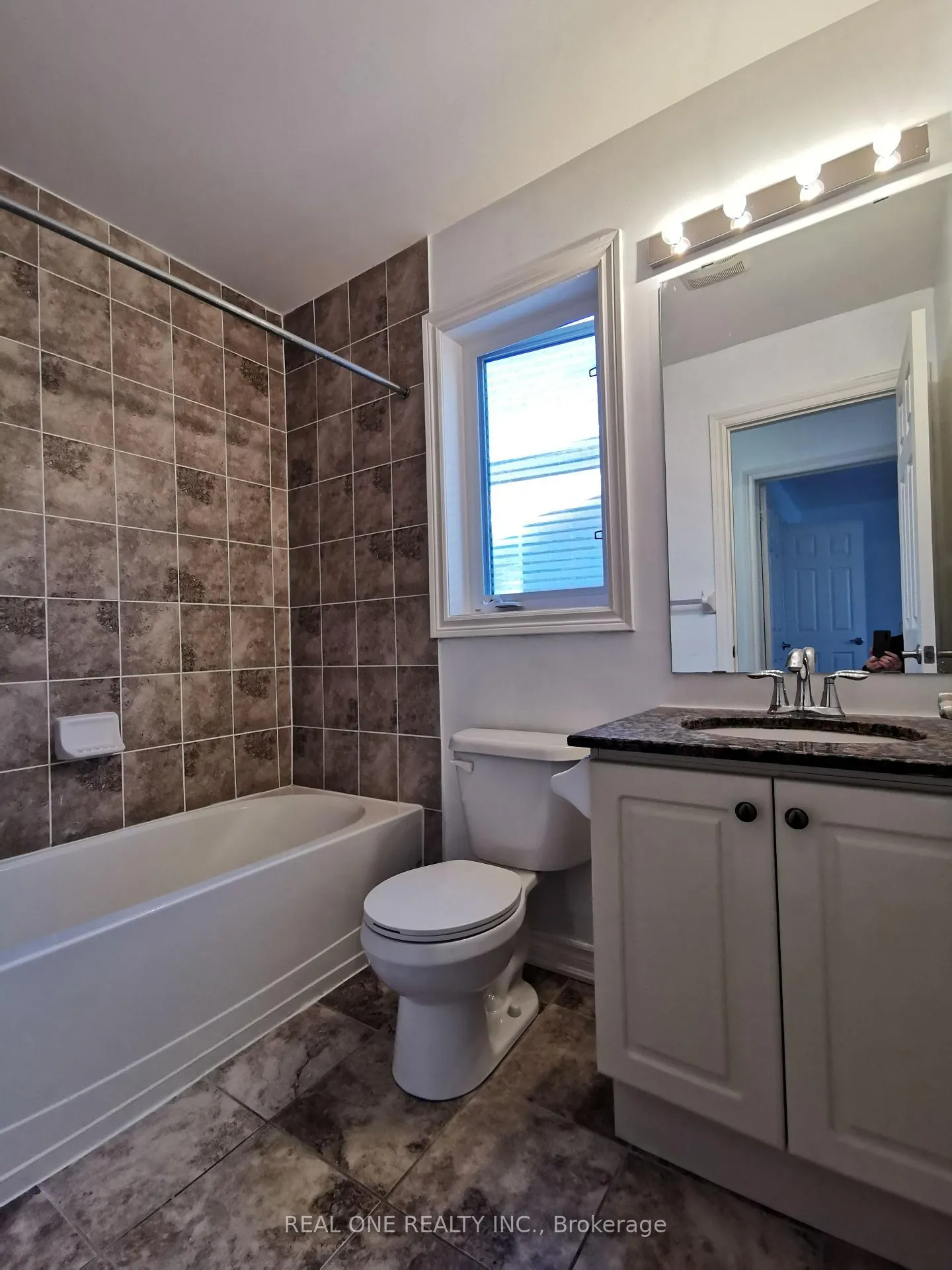 Photo 13 of 53 Hammersly Boulevard, Markham, Wismer — HOMEH
