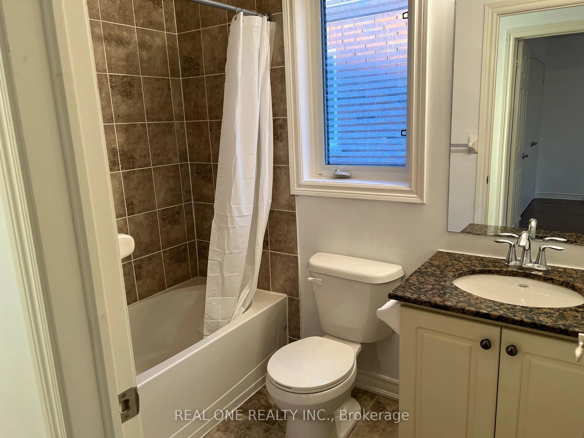 Photo 14 of 53 Hammersly Boulevard, Markham, Wismer — HOMEH