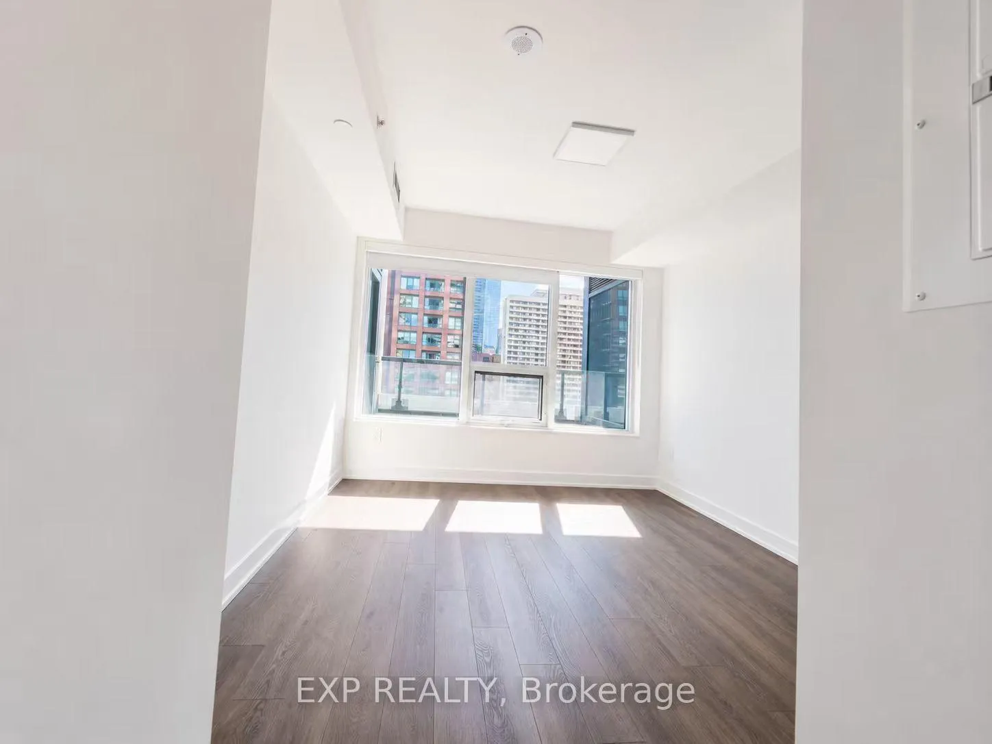 Photo 8 of Unit 1302, 609 Sherbourne Street, Toronto, North St. James Town — HOMEH