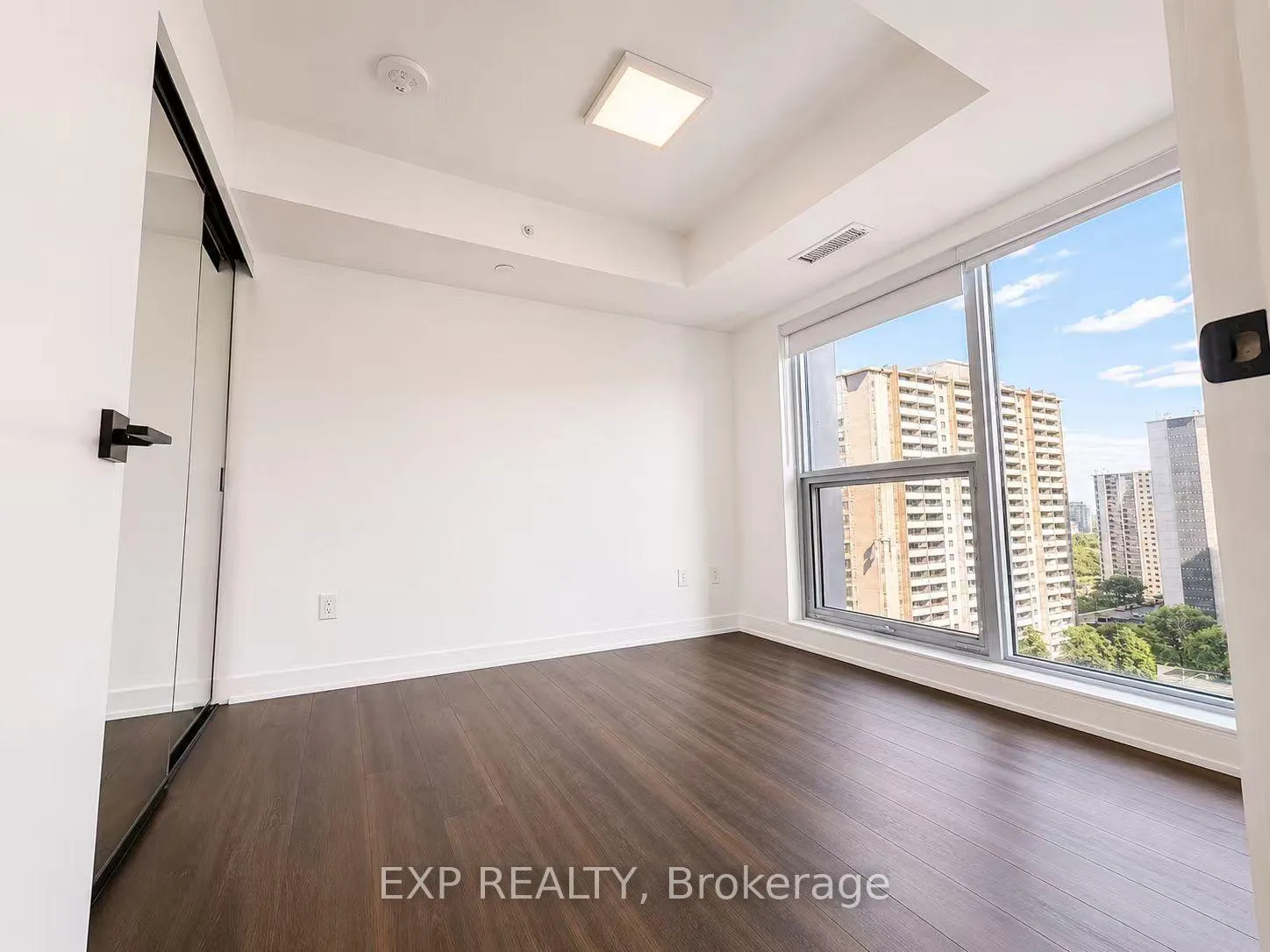 Photo 12 of Unit 1302, 609 Sherbourne Street, Toronto, North St. James Town — HOMEH