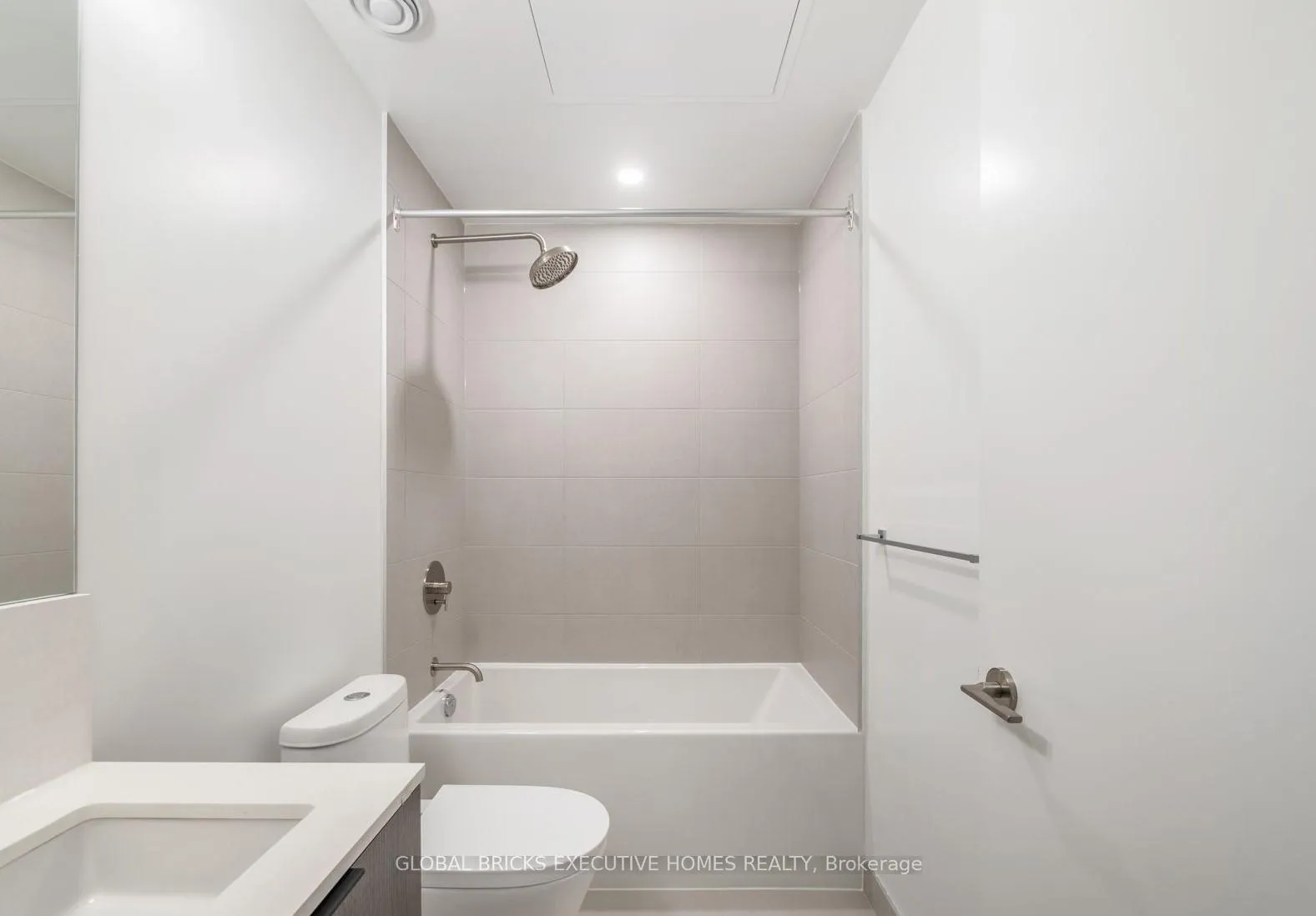 Photo 16 of Unit 1011, 55 Mercer Street, Toronto, Waterfront Communities — HOMEH