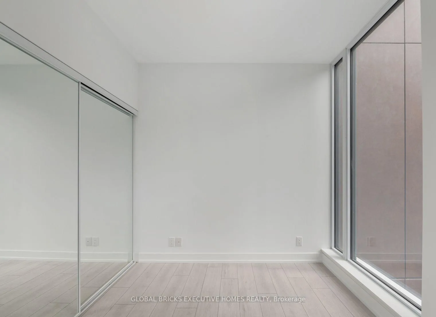 Photo 25 of Unit 1011, 55 Mercer Street, Toronto, Waterfront Communities — HOMEH