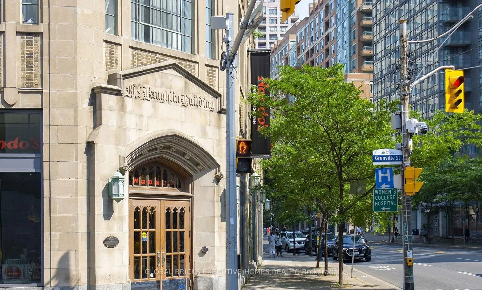 Photo 5 of Unit 501, 832 Bay Street, Toronto, Bay Street Corridor — HOMEH