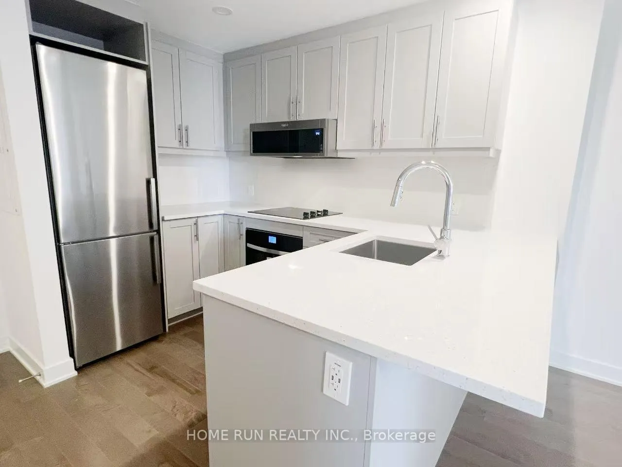 Photo 5 of Unit 804, 340 Queen Street, Ottawa, Ottawa Centre — HOMEH