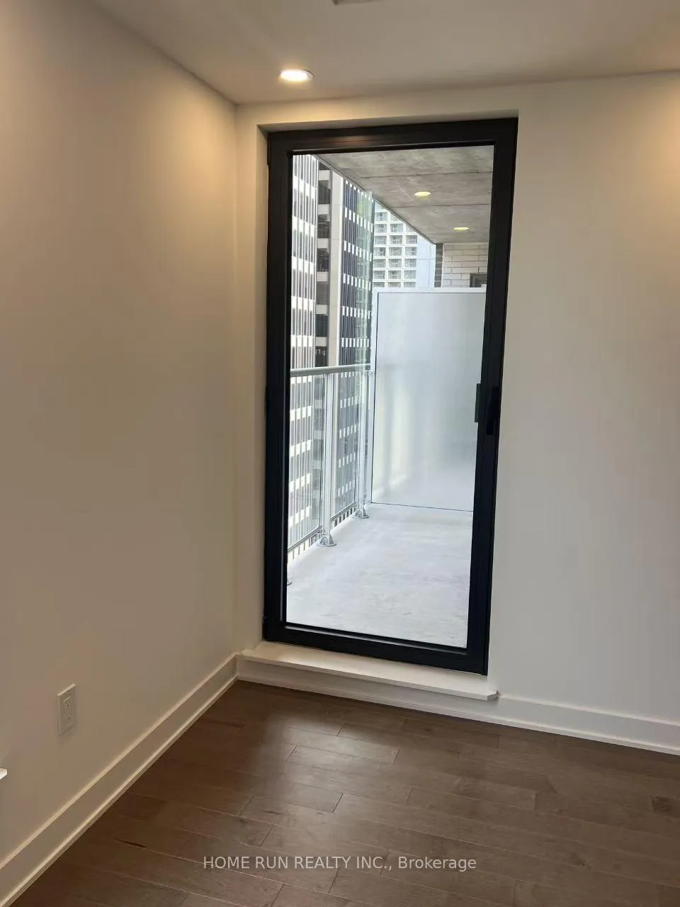 Photo 11 of Unit 804, 340 Queen Street, Ottawa, Ottawa Centre — HOMEH