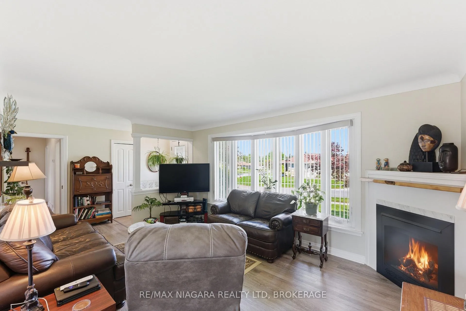 Photo 14 of 3169 Frances Avenue, Niagara Falls, Church's Lane — HOMEH