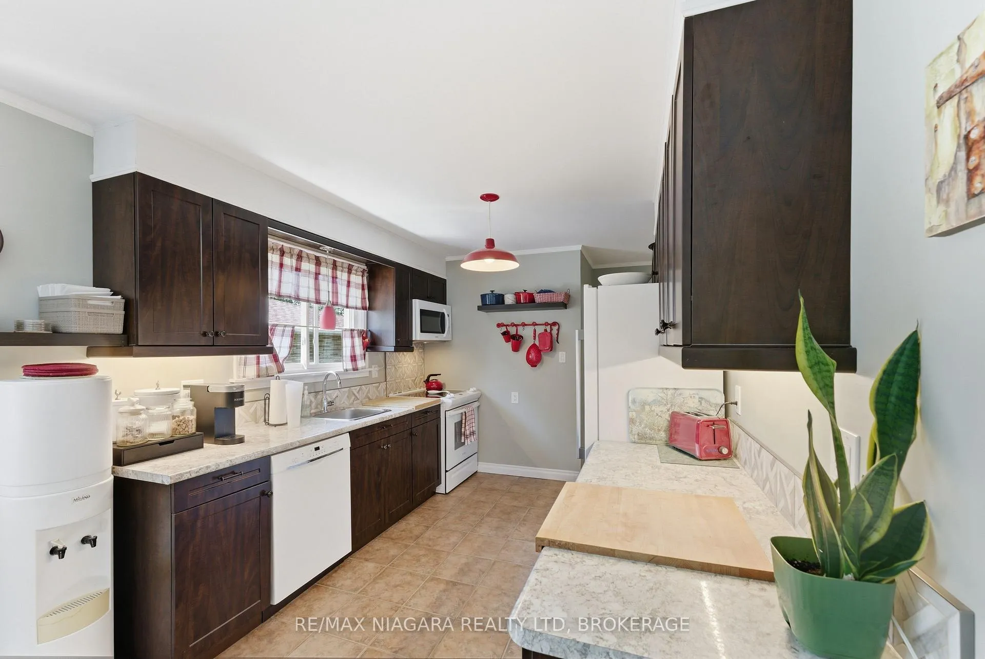 Photo 16 of 3169 Frances Avenue, Niagara Falls, Church's Lane — HOMEH