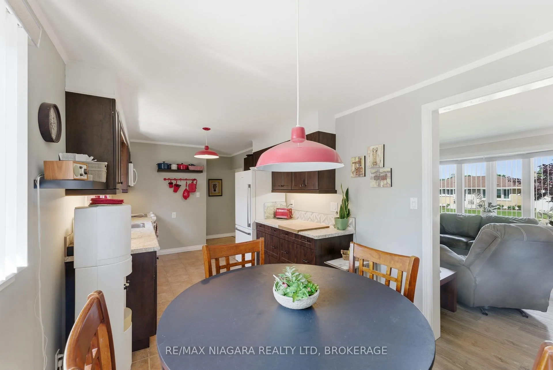 Photo 21 of 3169 Frances Avenue, Niagara Falls, Church's Lane — HOMEH