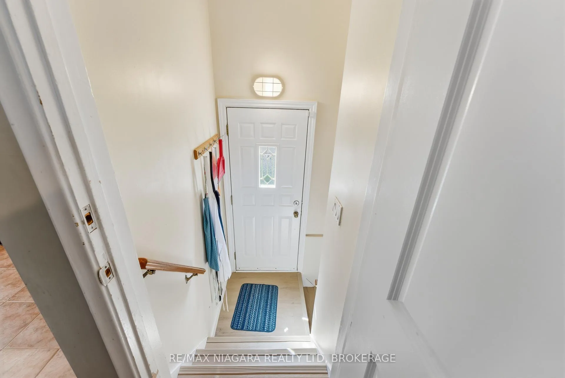 Photo 22 of 3169 Frances Avenue, Niagara Falls, Church's Lane — HOMEH