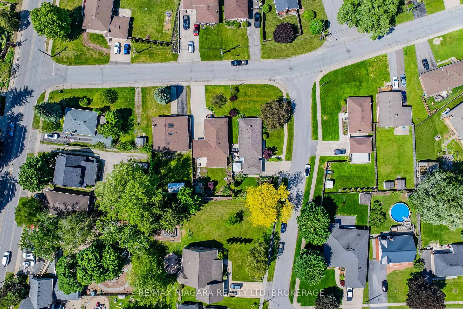 Photo 47 of 3169 Frances Avenue, Niagara Falls, Church's Lane — HOMEH