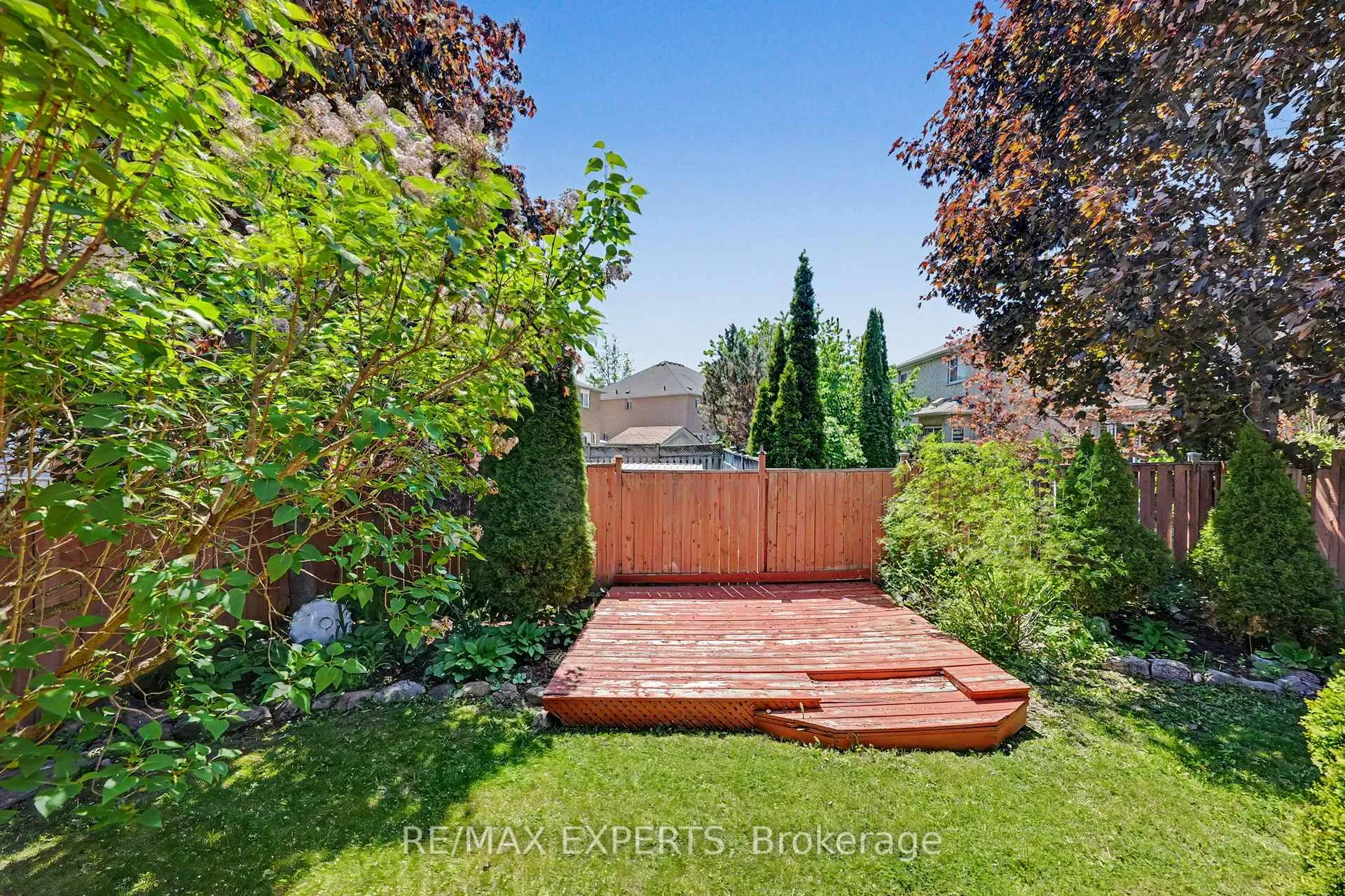 Photo 44 of 115 Harvest Moon Drive, Caledon, Bolton West — HOMEH