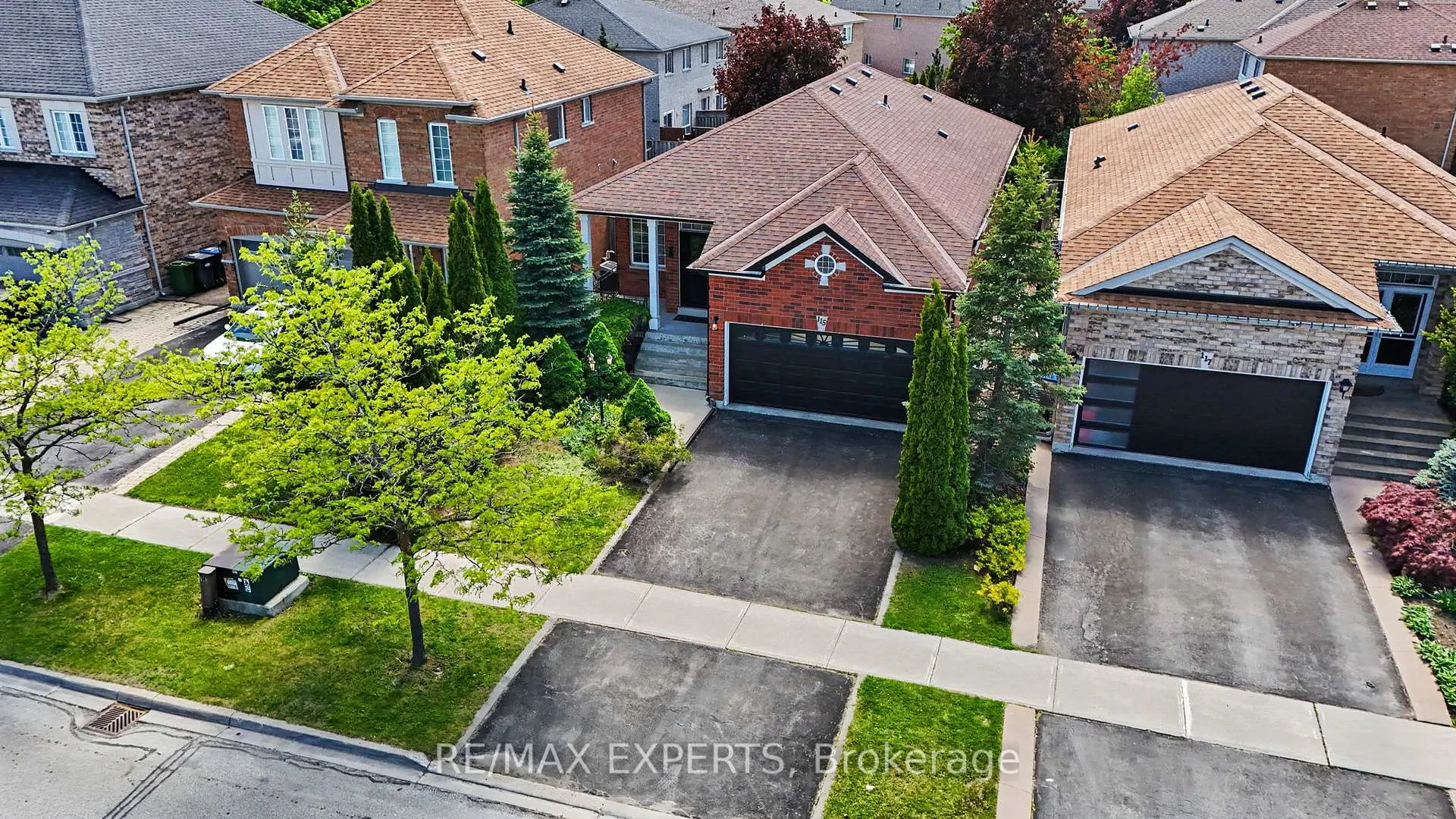 Photo 47 of 115 Harvest Moon Drive, Caledon, Bolton West — HOMEH
