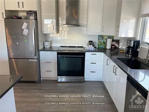 Photo 3 of 860 Connaught Avenue, Ottawa, Queensway Terrace North — HOMEH