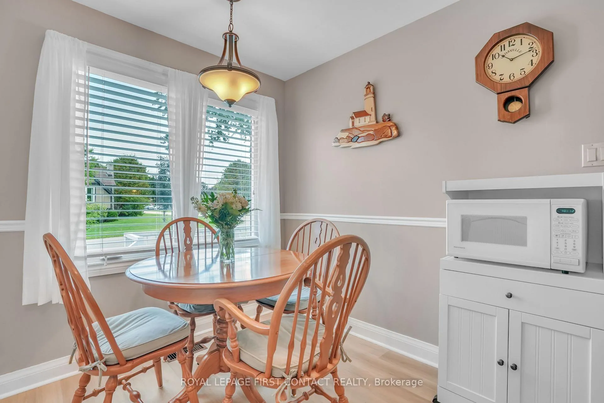 Photo 12 of 204 Dominion Drive, Clearview, Stayner — HOMEH