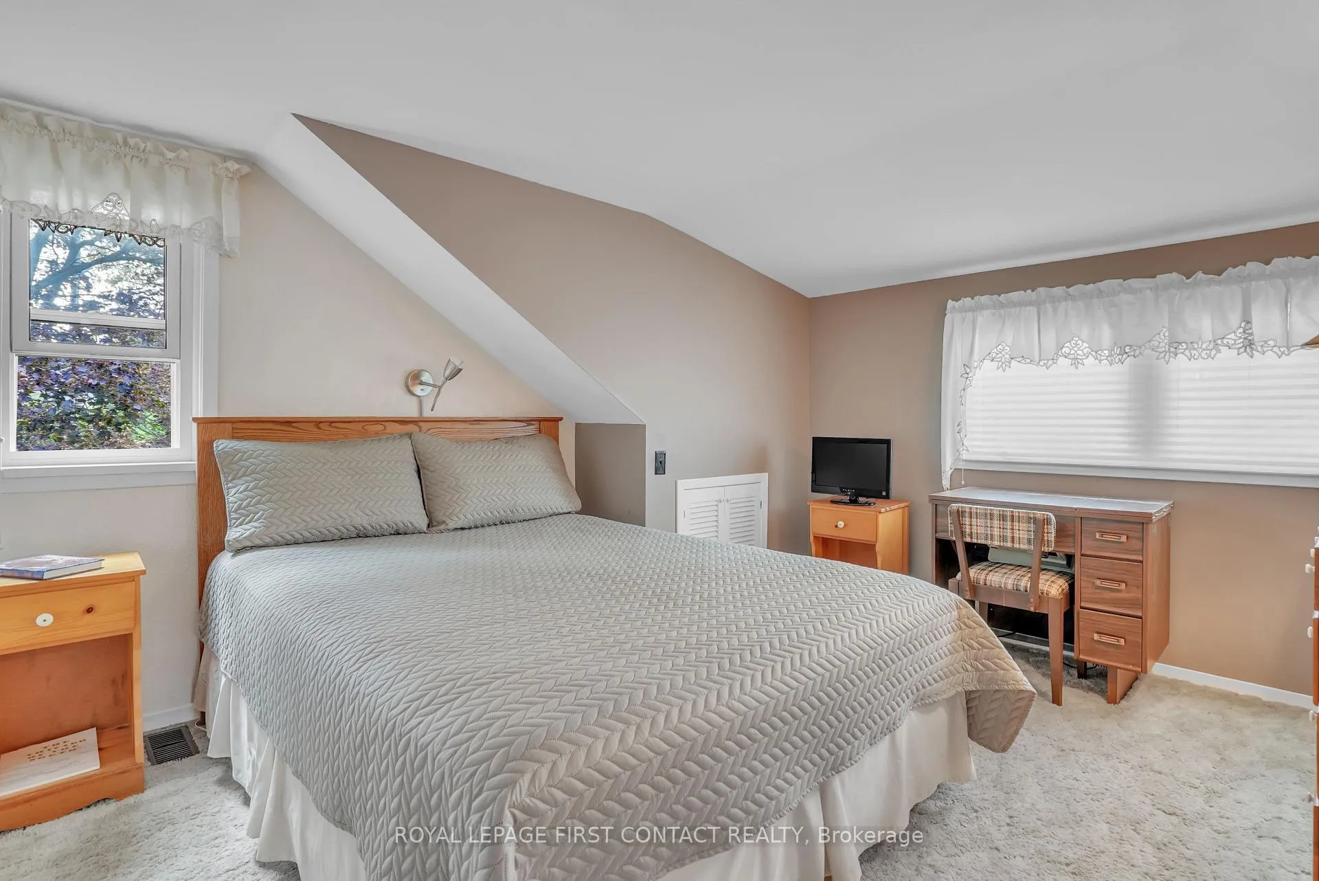 Photo 29 of 204 Dominion Drive, Clearview, Stayner — HOMEH