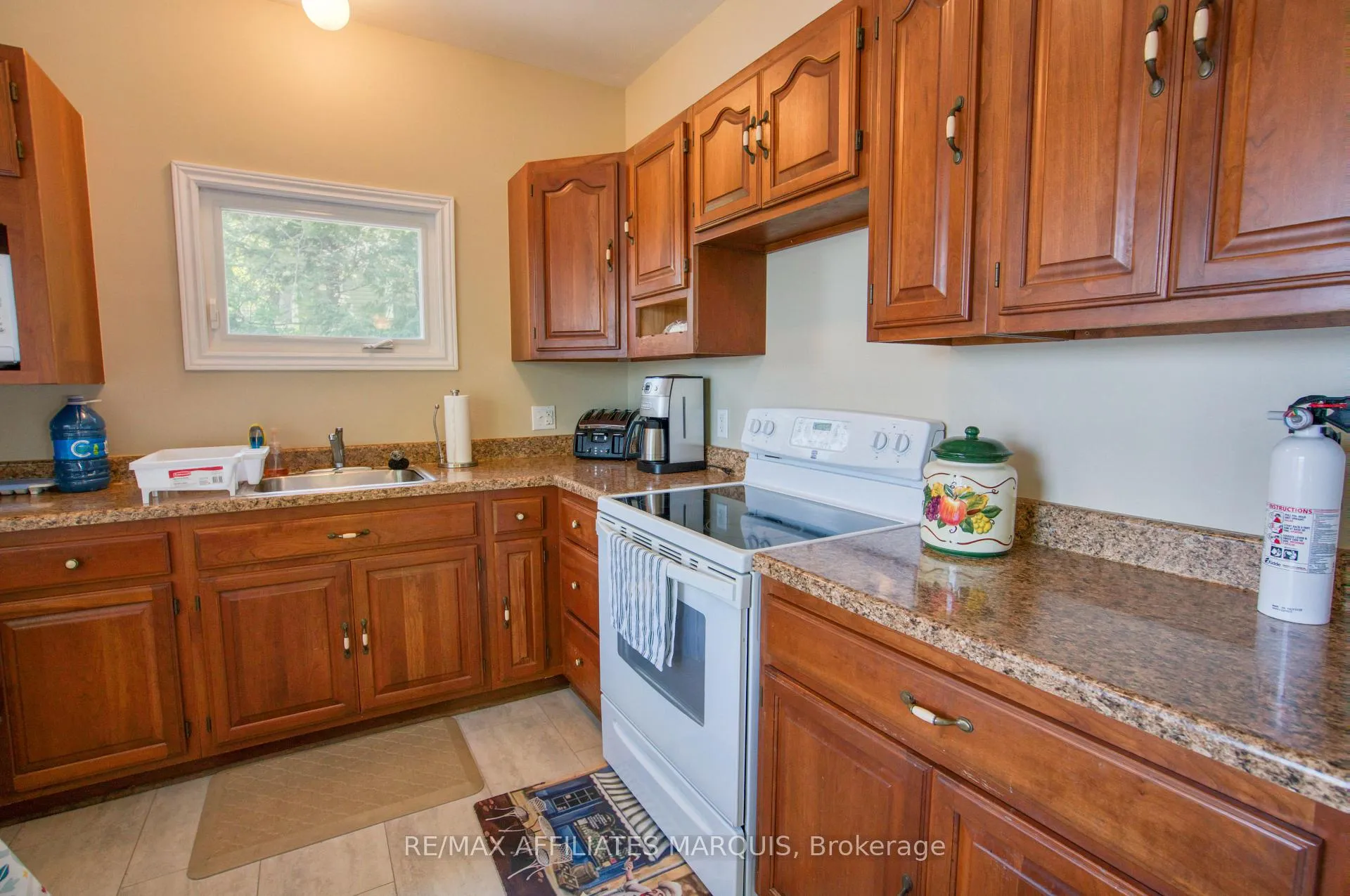 Photo 11 of 4 Warner Lane, Rideau Lakes, Rideau Lakes (North Crosby) Twp — HOMEH