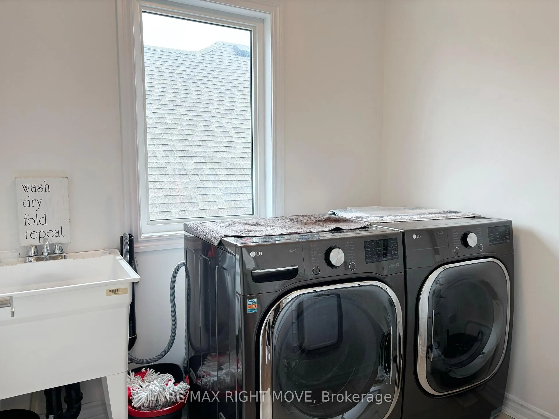Photo 22 of 46 Atlantis Drive, Orillia — HOMEH
