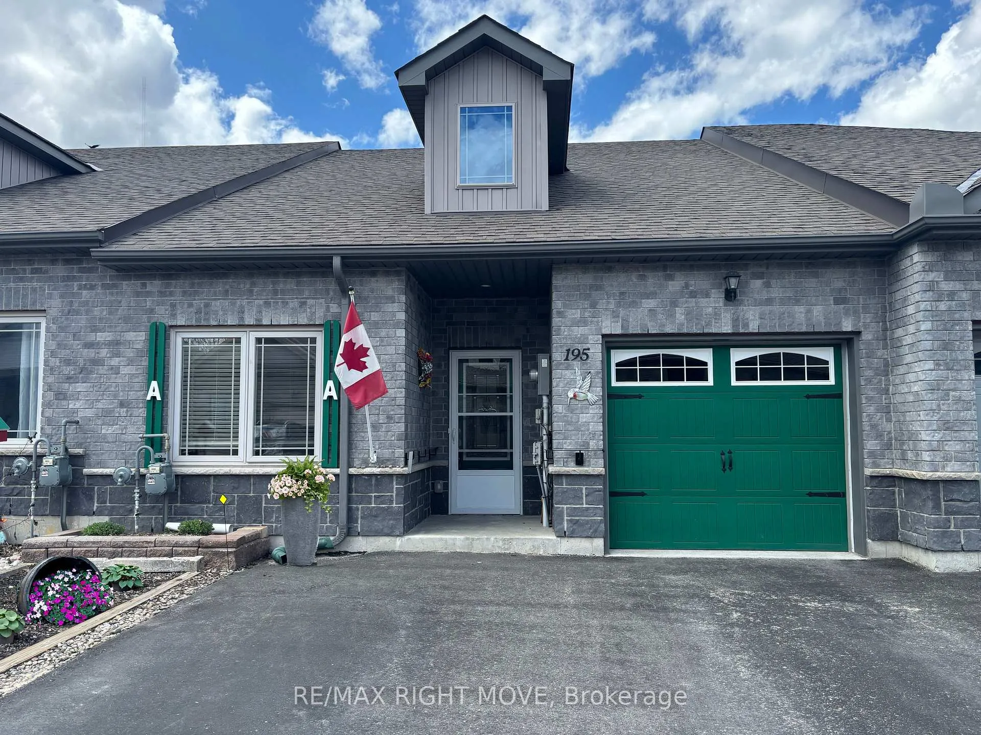 Photo 1 of 195 Lucy Lane, Orillia — HOMEH
