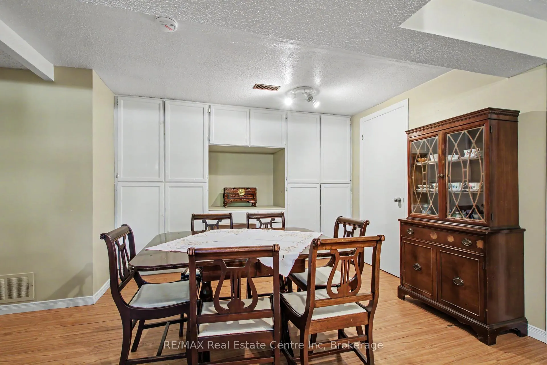 Photo 19 of 17 Campion Avenue, Guelph, Exhibition Park — HOMEH