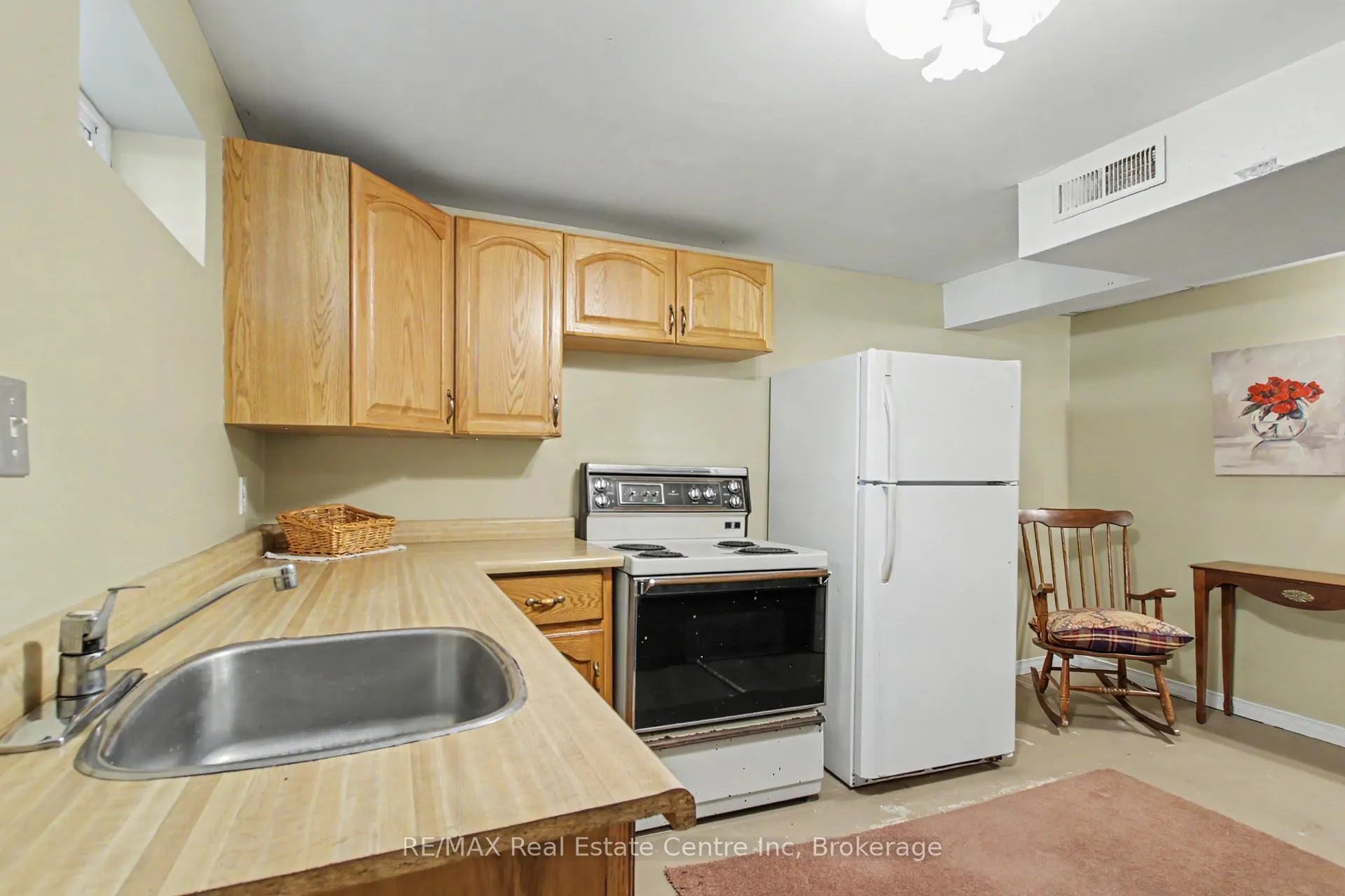 Photo 23 of 17 Campion Avenue, Guelph, Exhibition Park — HOMEH