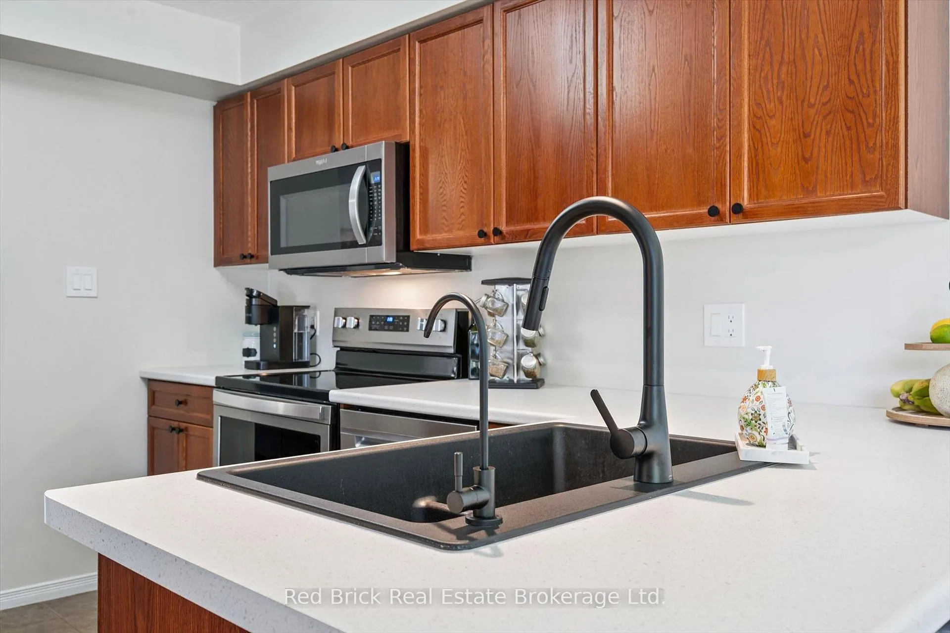 Photo 14 of 28 Davison Drive, Guelph, Grange Road — HOMEH