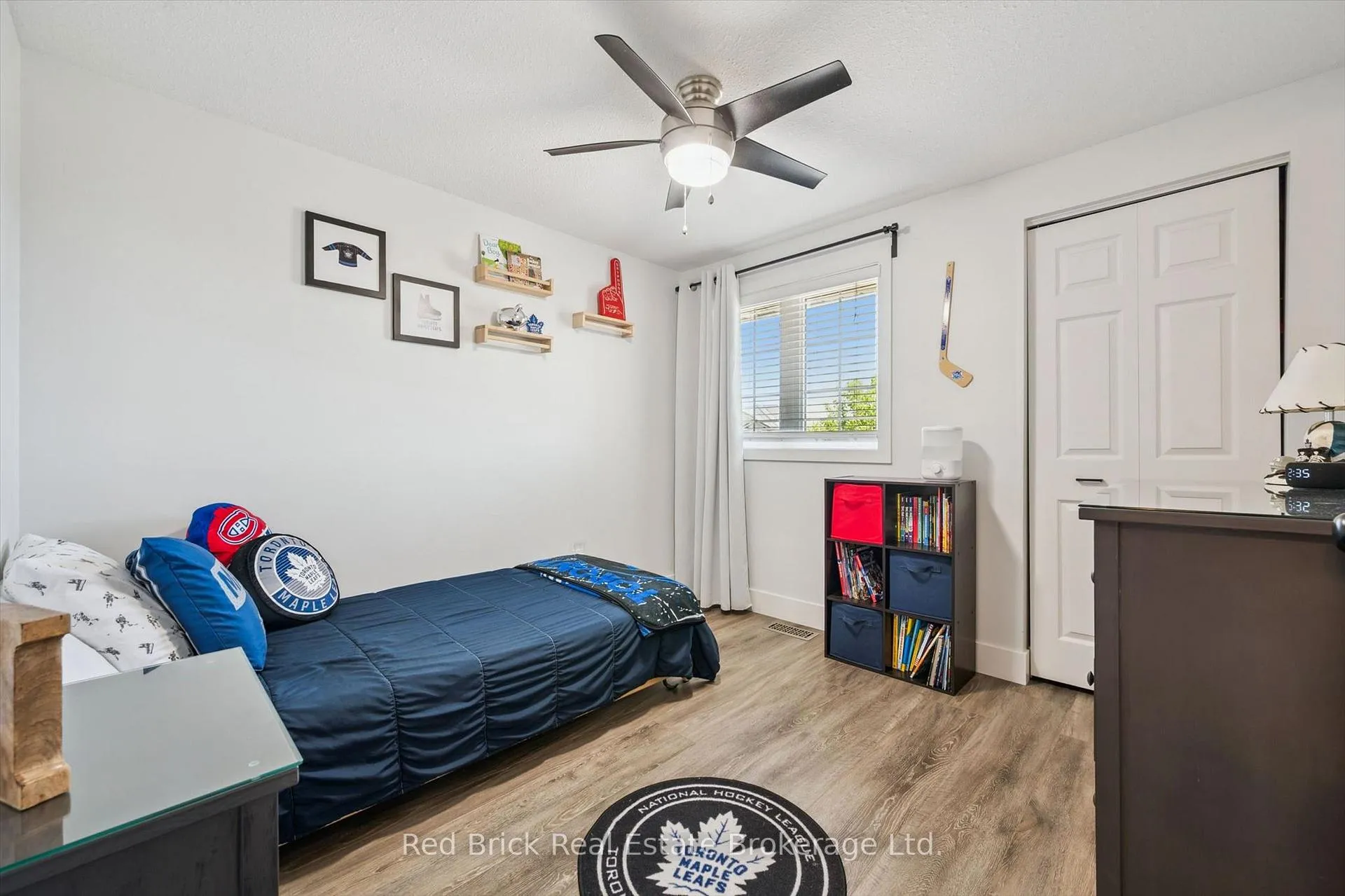 Photo 24 of 28 Davison Drive, Guelph, Grange Road — HOMEH