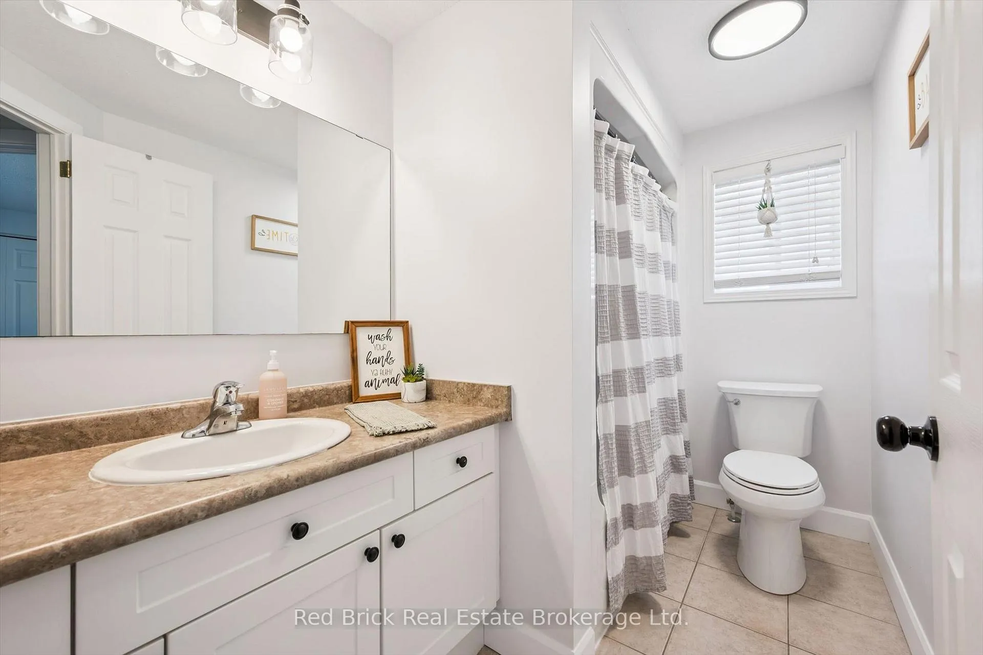 Photo 25 of 28 Davison Drive, Guelph, Grange Road — HOMEH