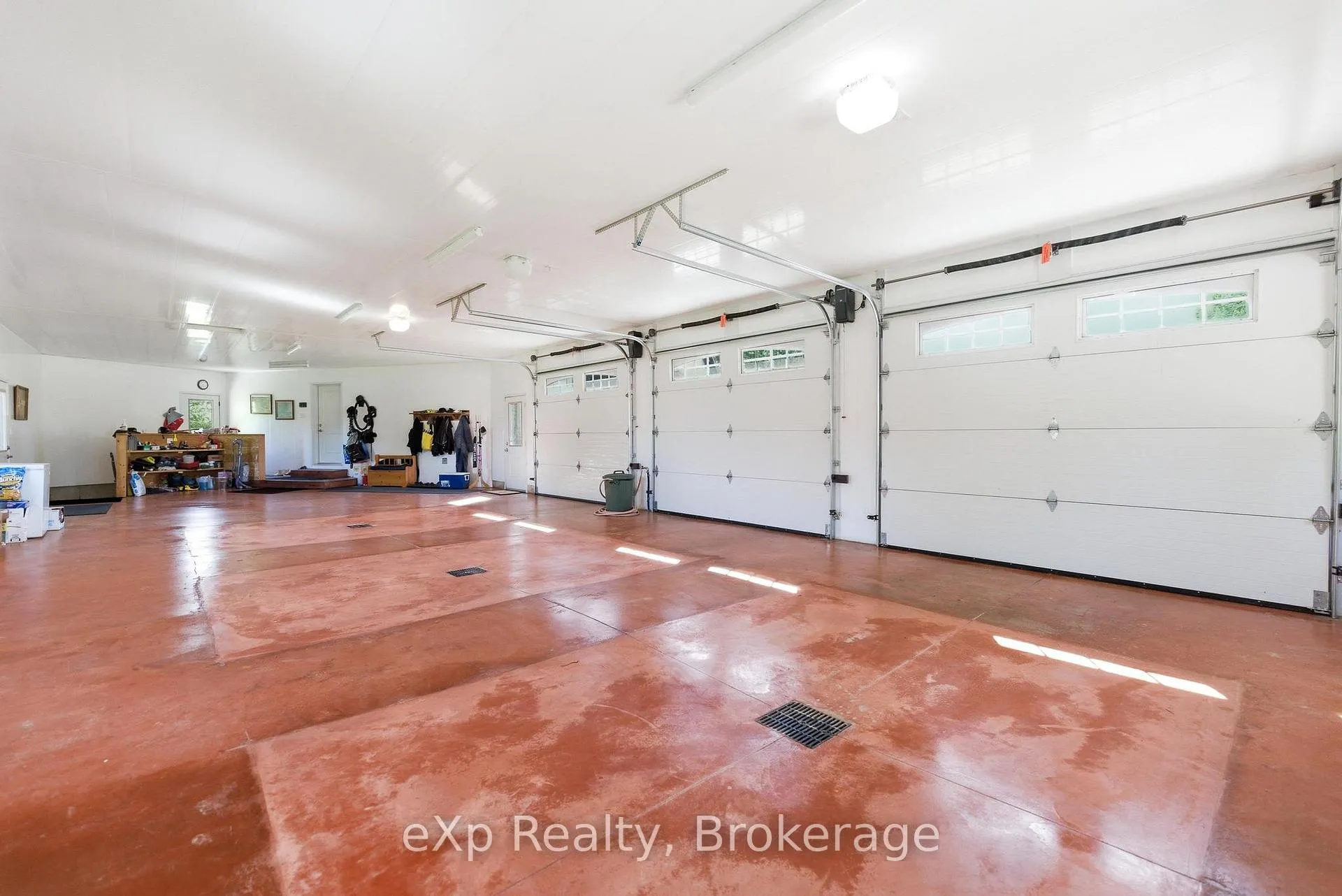 Photo 14 of 100 Harris Crescent, Southgate — HOMEH