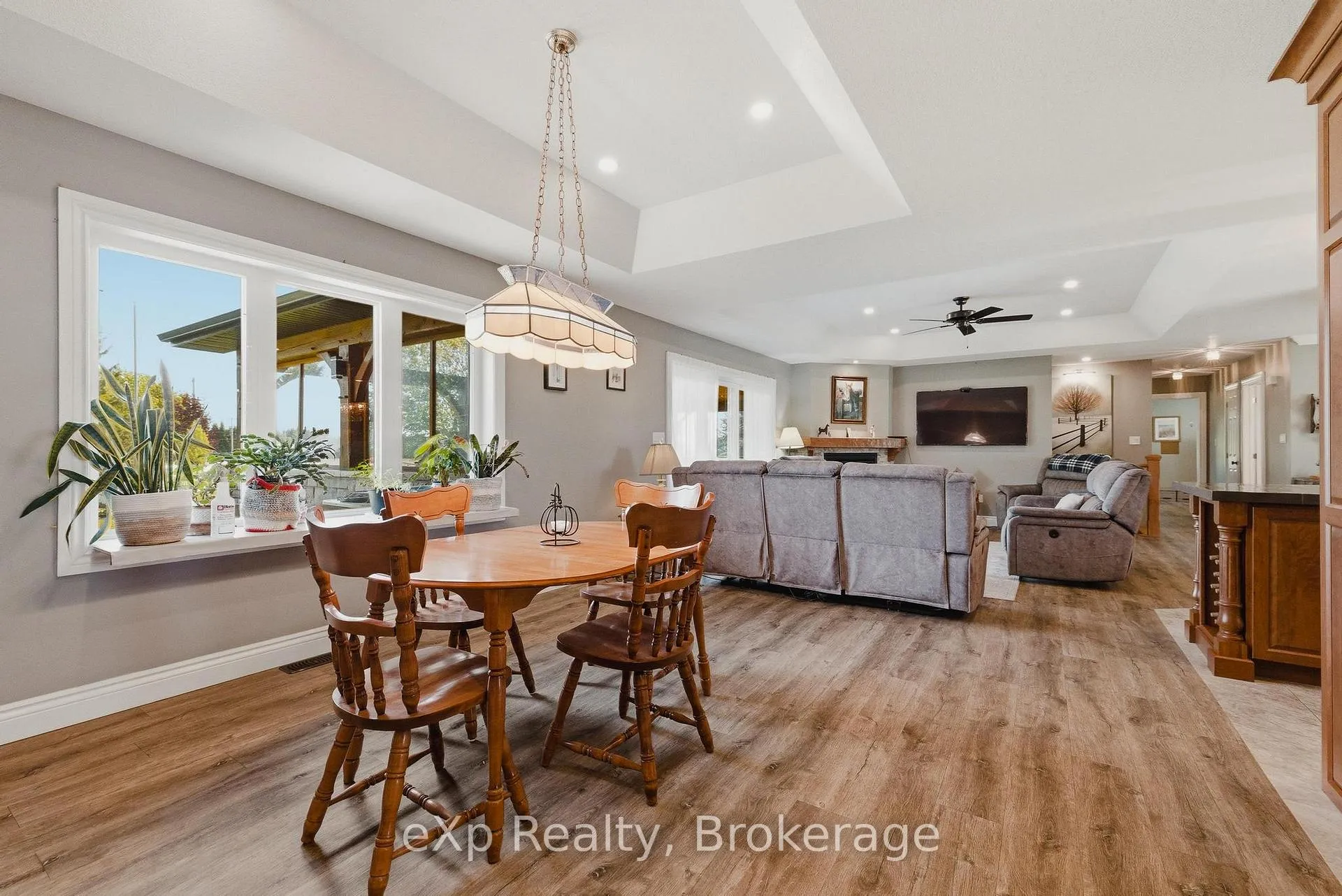 Photo 17 of 100 Harris Crescent, Southgate — HOMEH