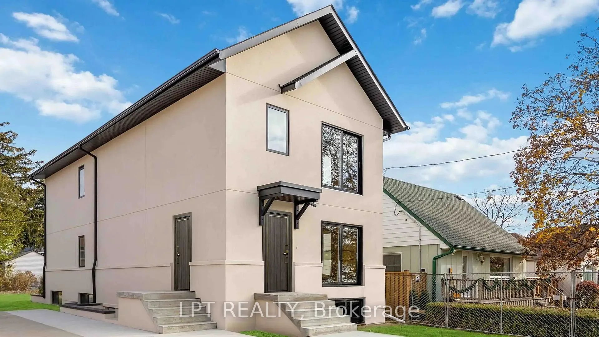 Photo 13 of 19 Hatfield Crescent, Etobicoke, Elms-Old Rexdale — HOMEH