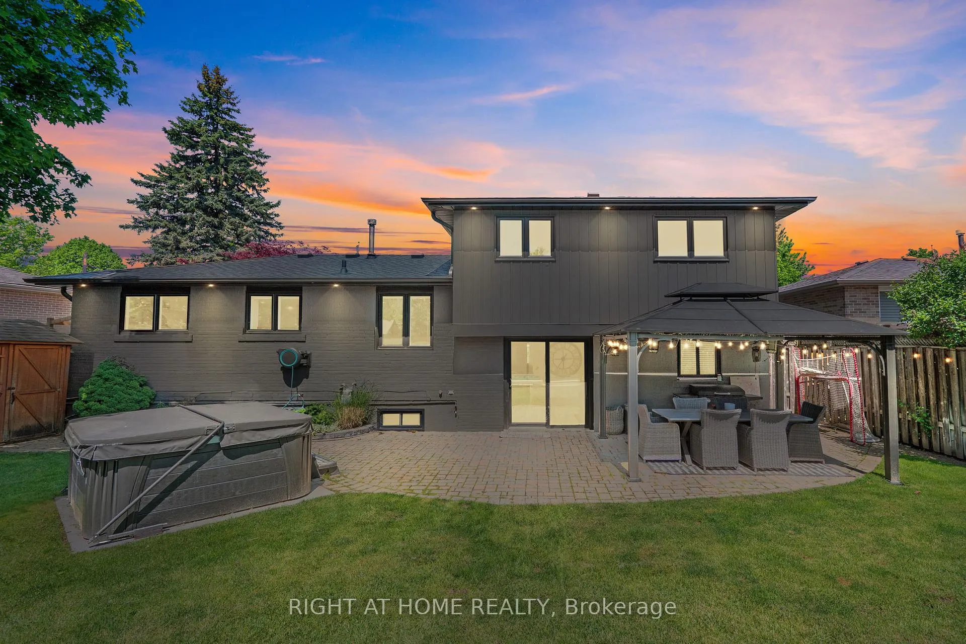 Photo 41 of 45 Irwin Crescent, Halton Hills, Georgetown — HOMEH