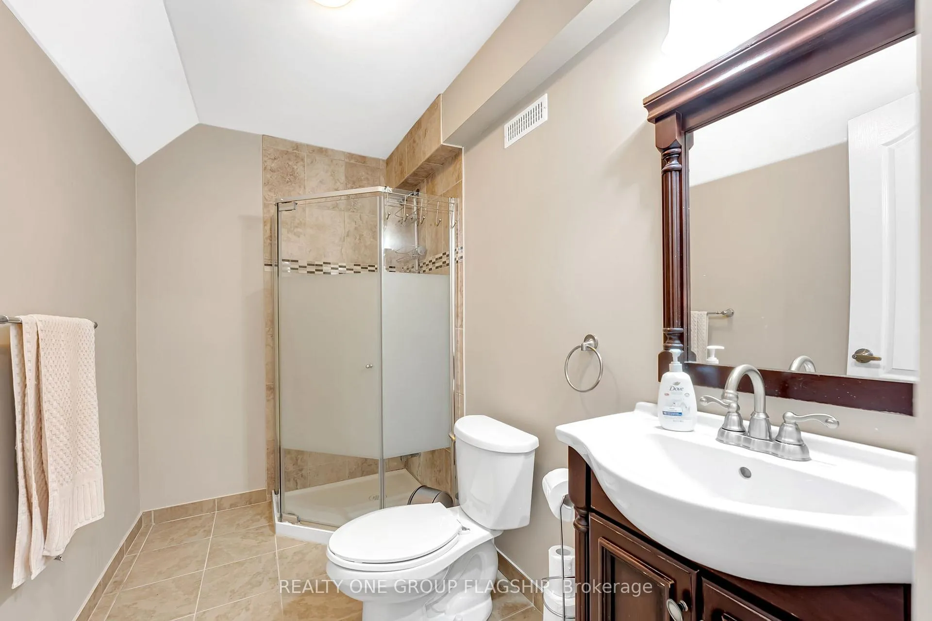 Photo 11 of 3435 Jorie Crescent, Mississauga, Churchill Meadows — HOMEH