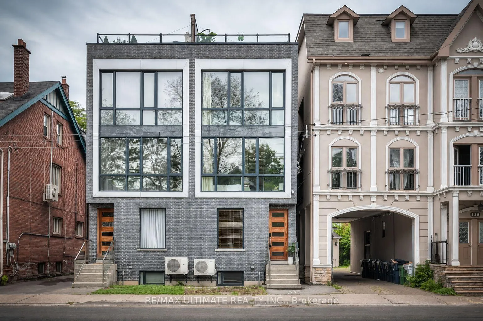 Photo 1 of Unit 5, 126 Spadina Road, Toronto, The Annex — HOMEH